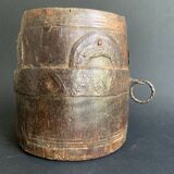 Large measuring pot in wood and old iron, 19th century folk art