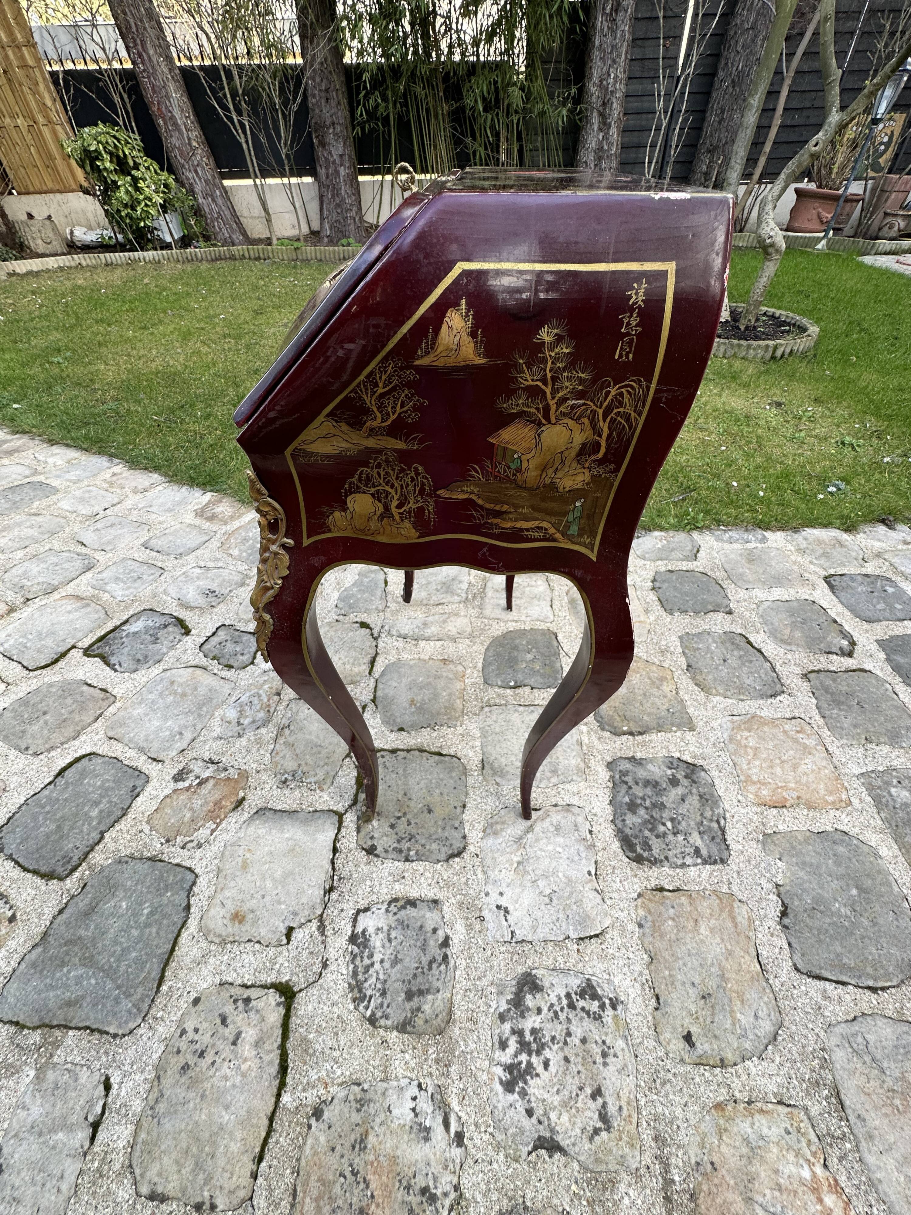 Slope desk - Louis XV style - Chinese lacquer