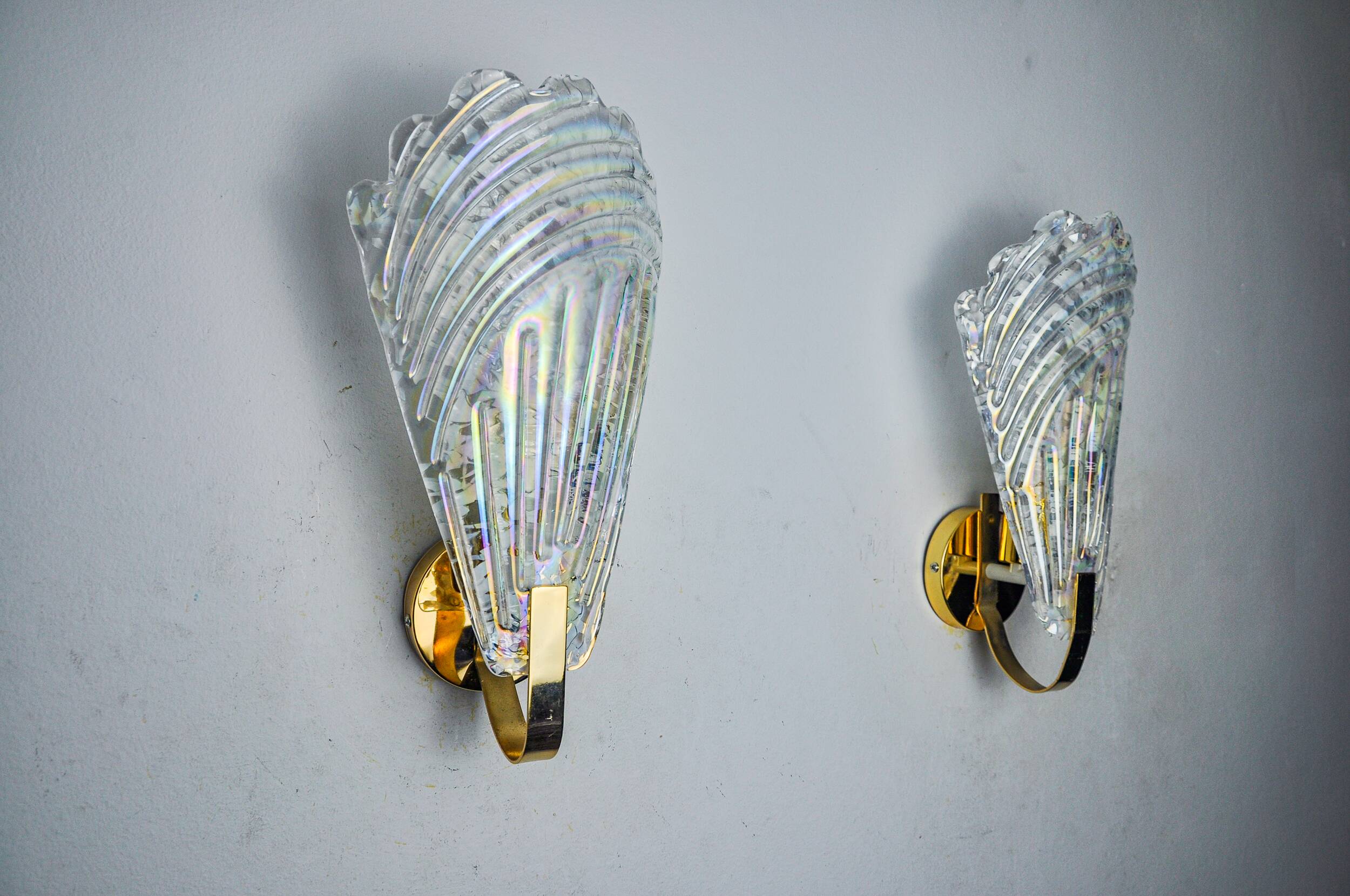 Pair of frosted leaf wall lights, Murano glass, Italy, 1970