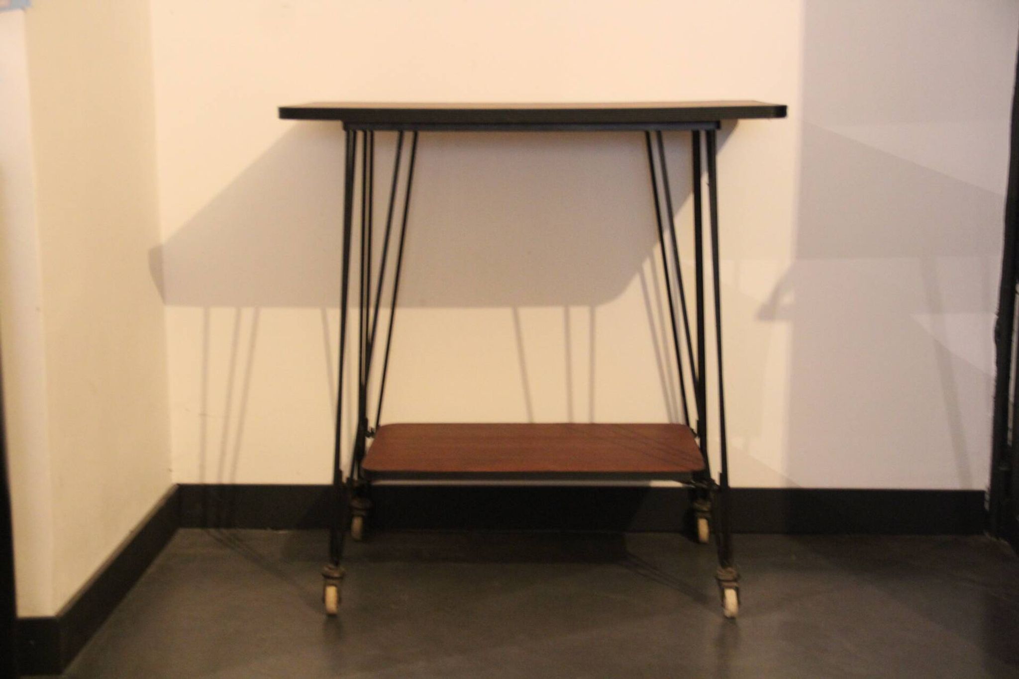 50s TV table serving trolley