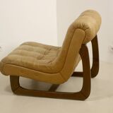 Fauteuil en cuir camel  année 60.