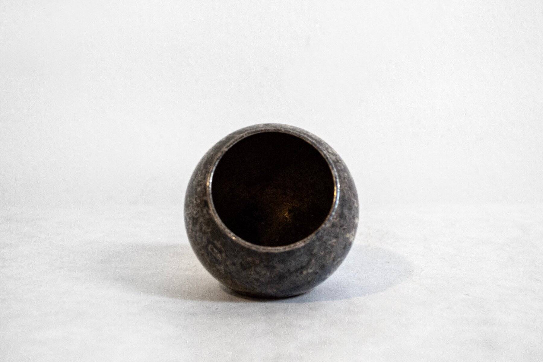 Silver-plated metal vase by Lino Sabattini for Argenterie Sabattini, 1970.