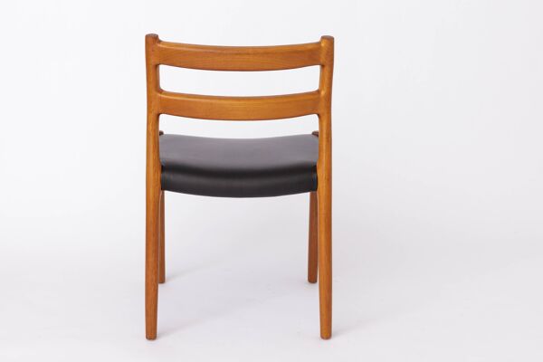 Ensemble de 5 chaises Niels Otto Møller modèle 84 – Chaise de salle à manger danoise en teck et cuir