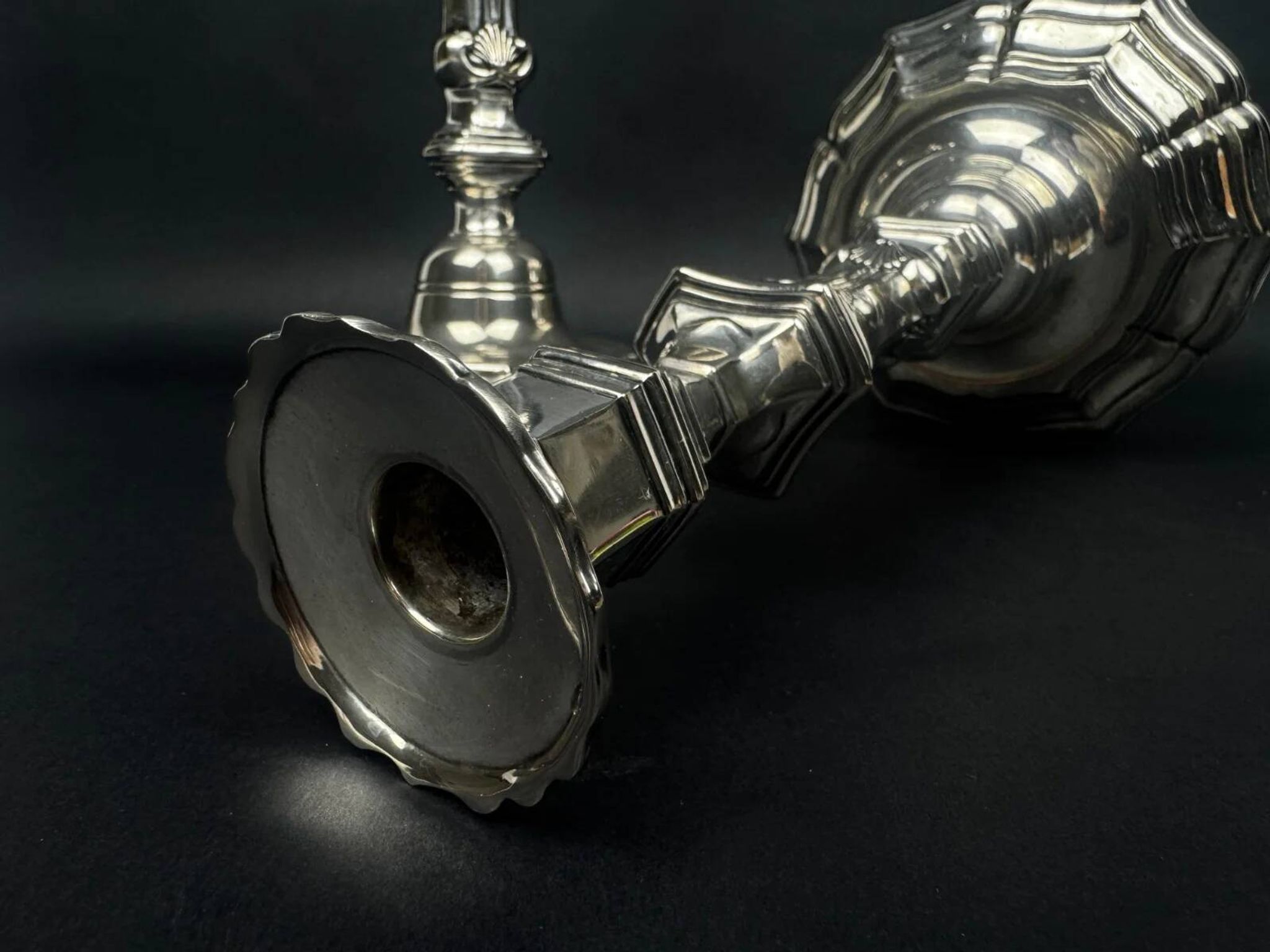 Pair of silver-plated bronze candlesticks, Auguste Monnier Veuve, 1911