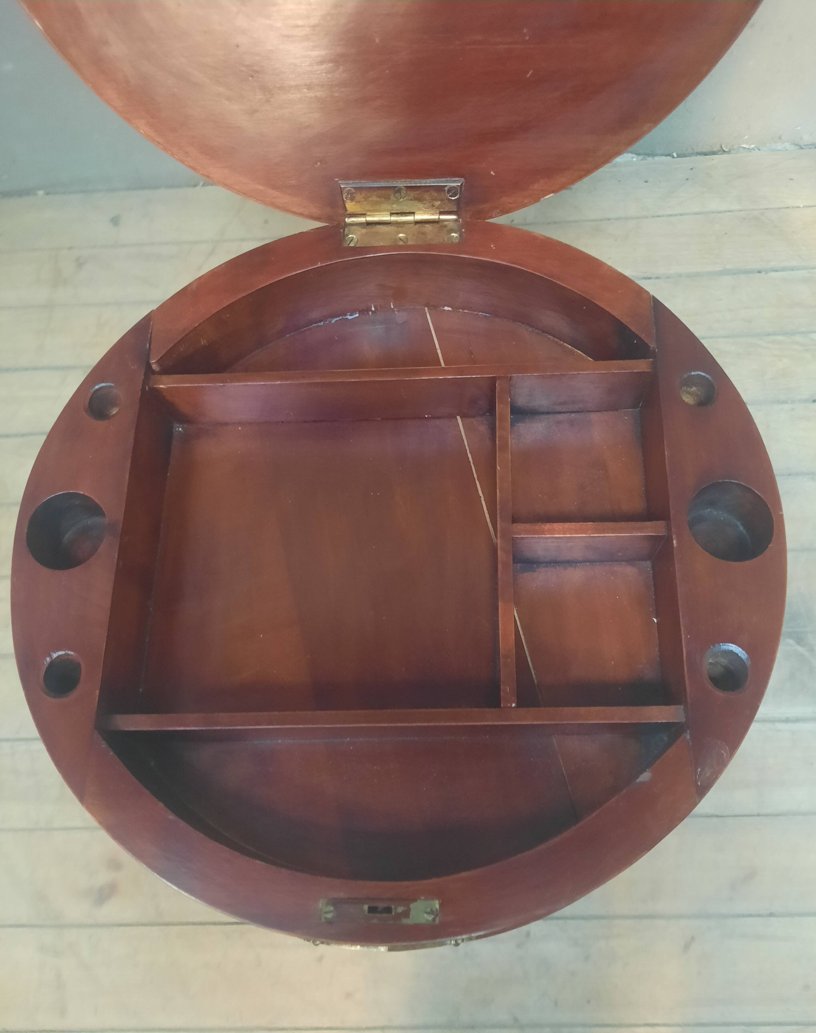 Side table with a swan neck.