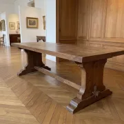 Farm table
