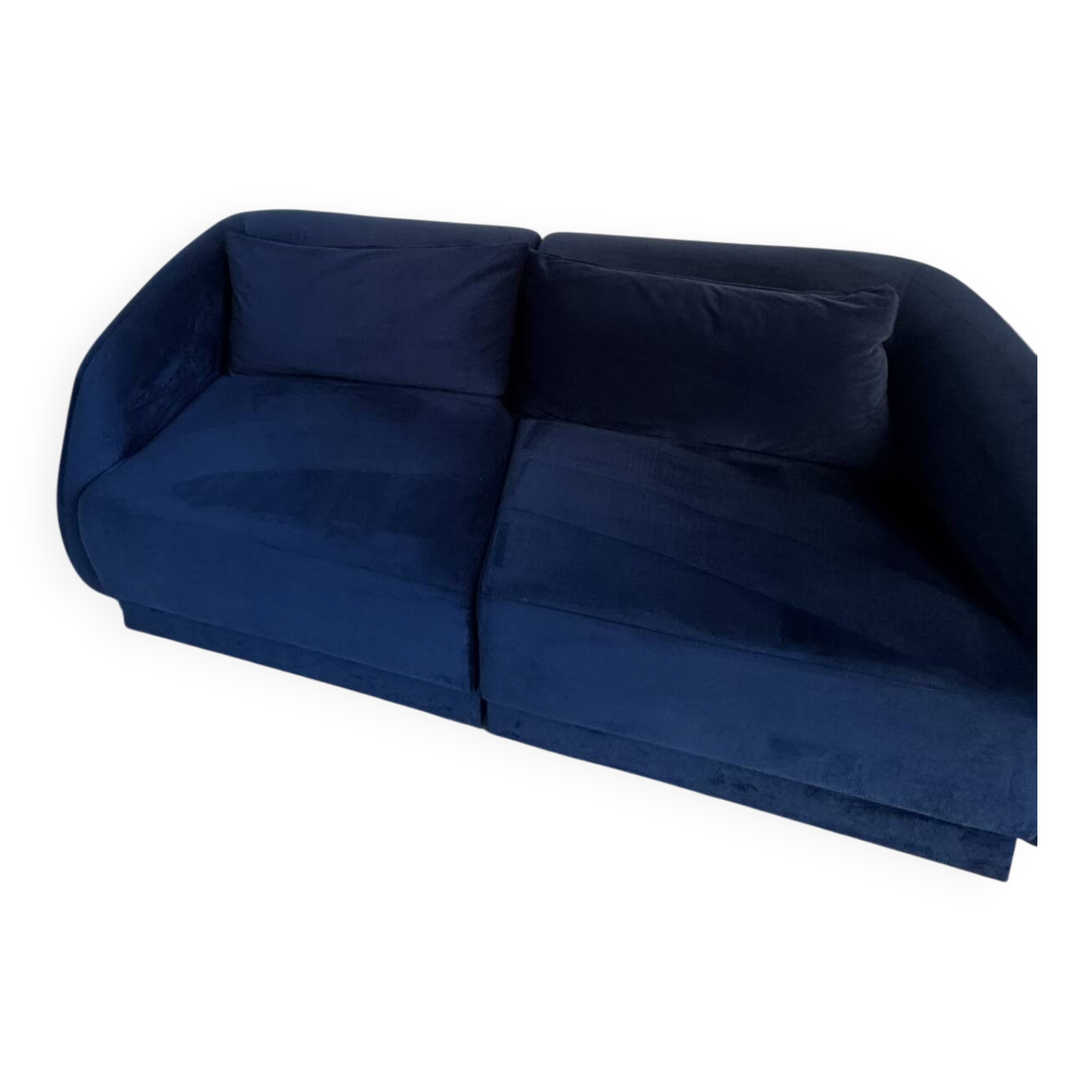Cosmopolitan Sofa Design