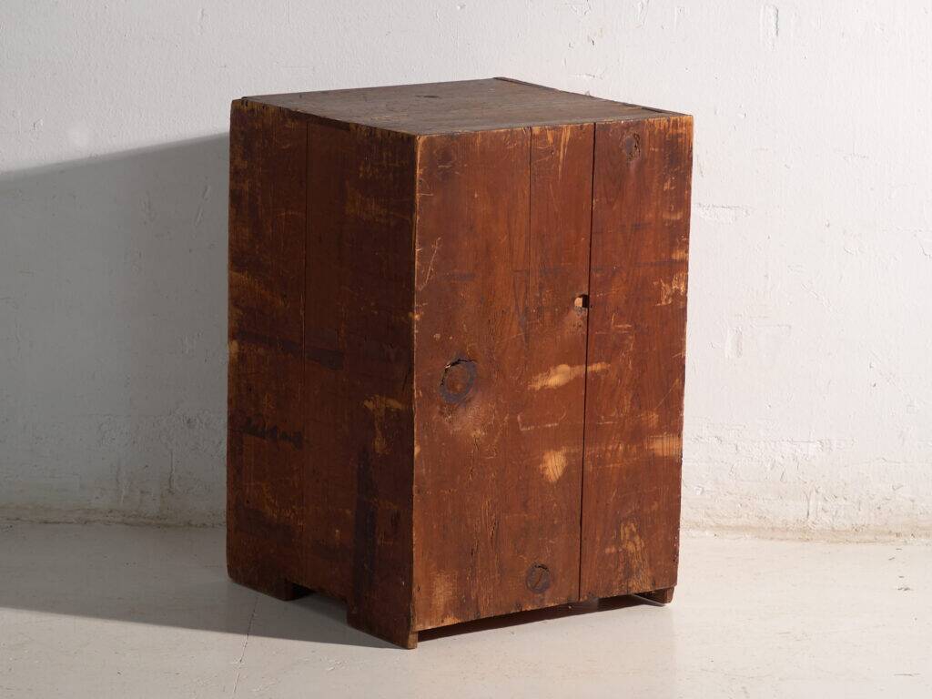 Antique Japanese tansu chest – Japan, circa 1910