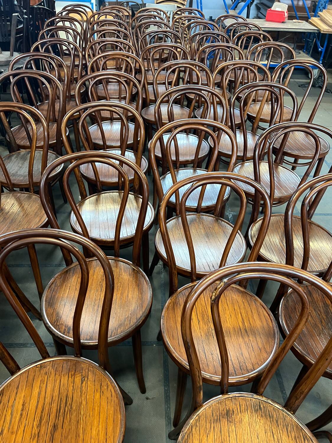 Lot de 50 chaises bistrot