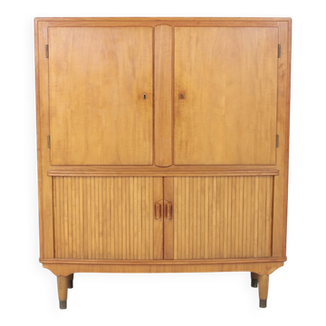 Danish high buffet in walnut
