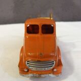 Wood semi trailer carrier