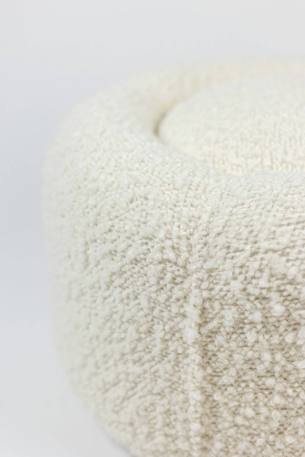 Pouf with white curls, contemporary work