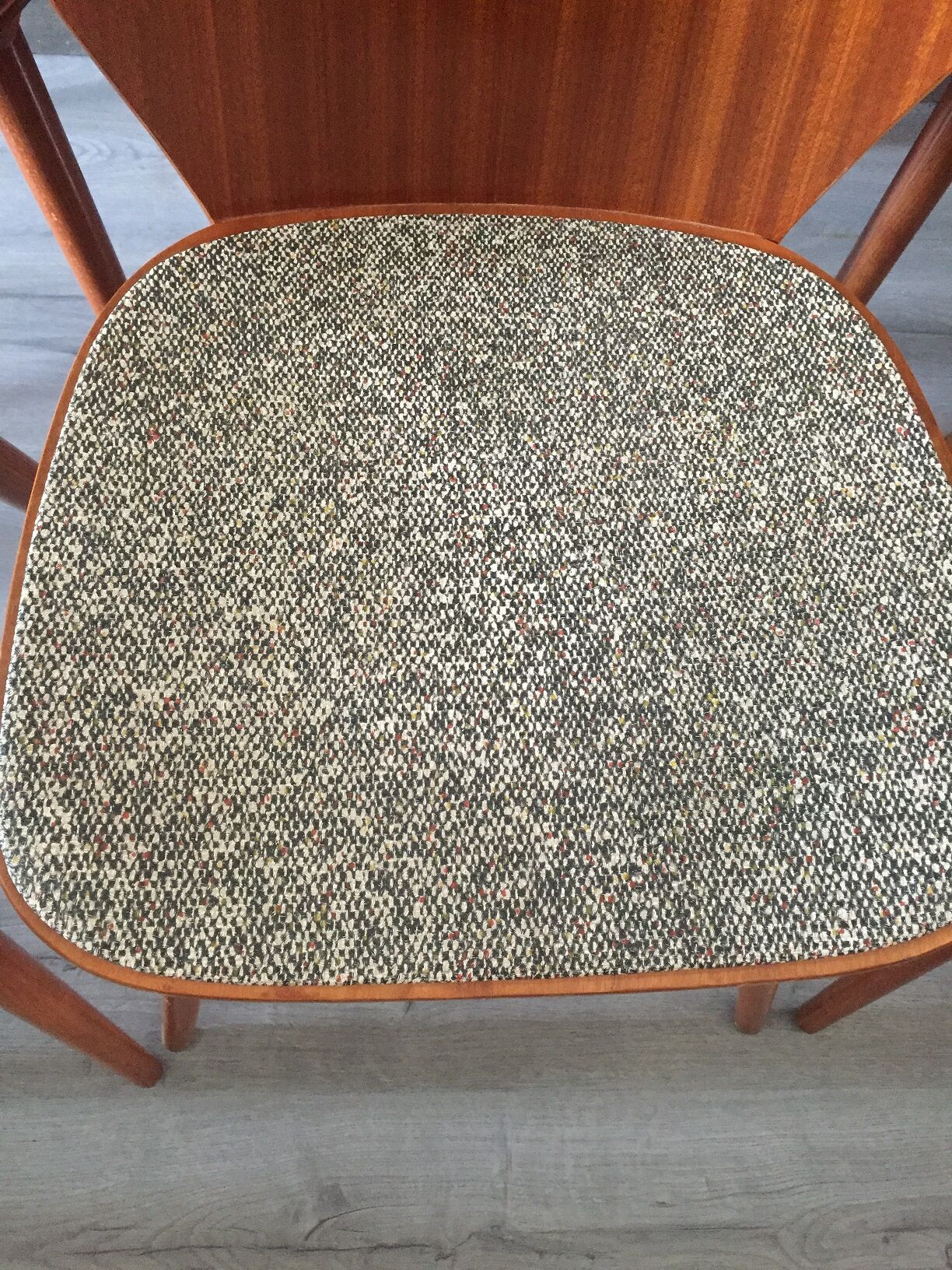Suite of 6 Baumann chairs