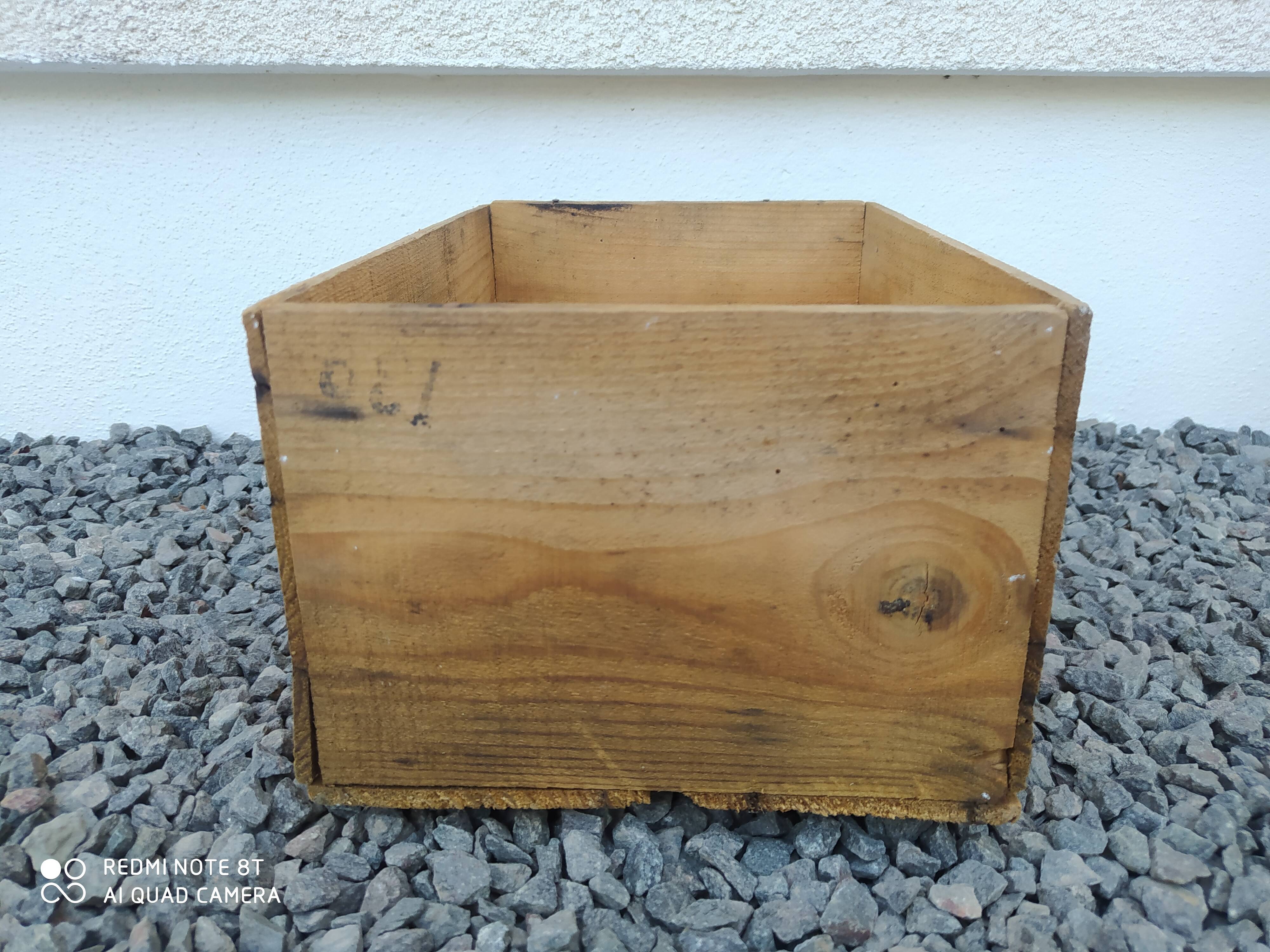 Vintage wooden box / box of beurre Cosnier