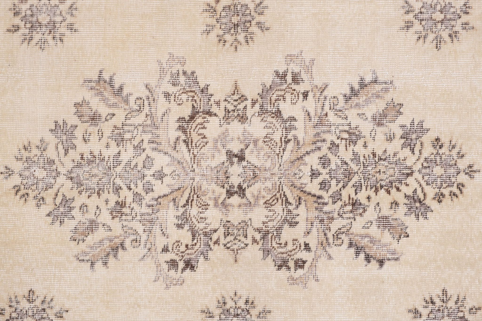 Turkish hand knotted Oushak rug, 1970s - 170 X 283 cm