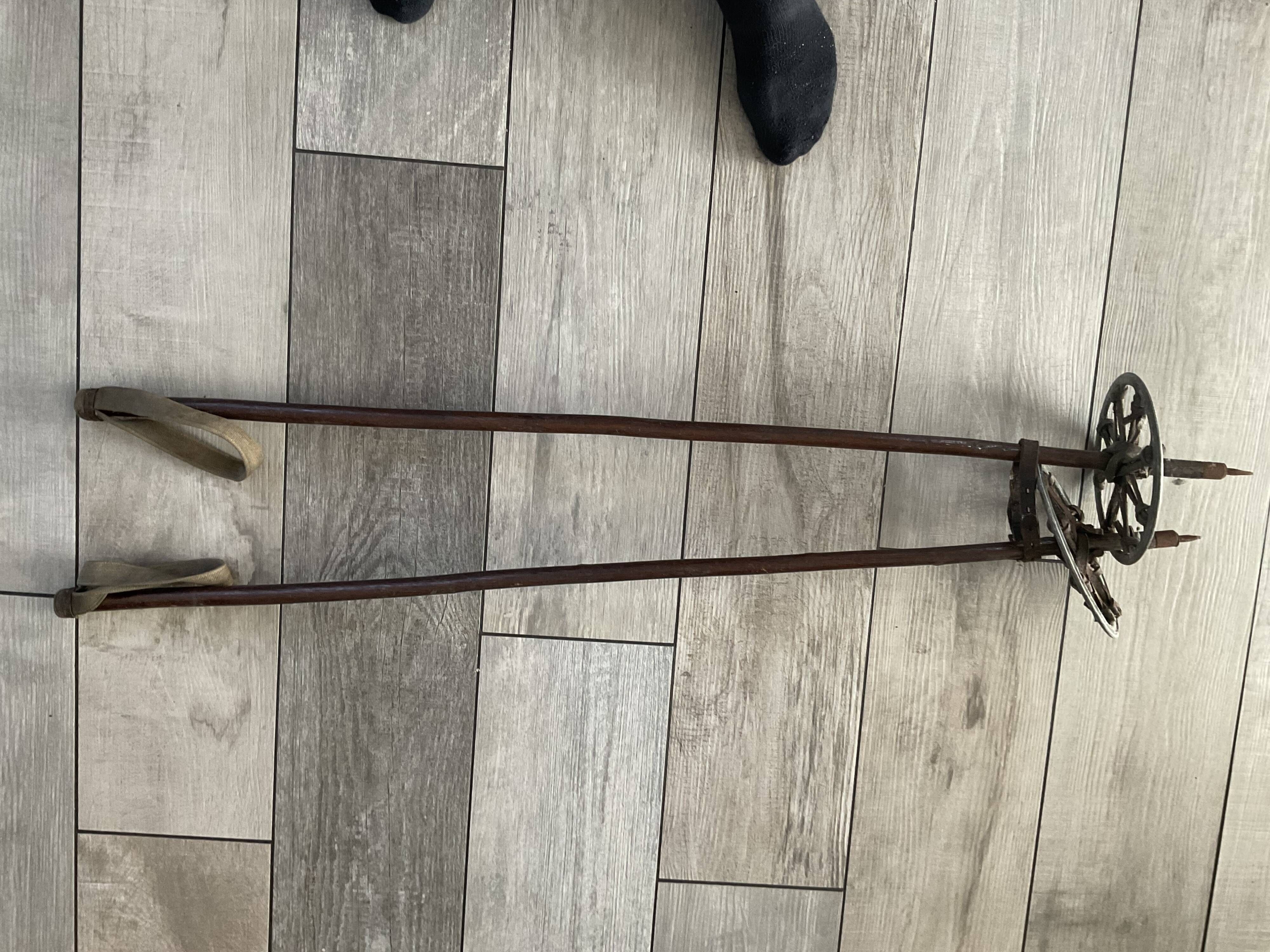 Skis c.schick bull baden avec bâtons