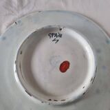 Ancienne assiette en céramique ou faïence espagnole fabriquée et peinte à la main Milieu du siècle