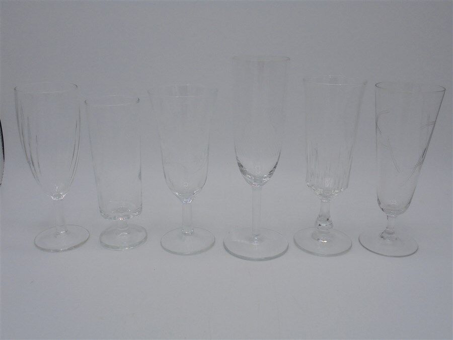 Lot of 6 mismatched champagne flutes