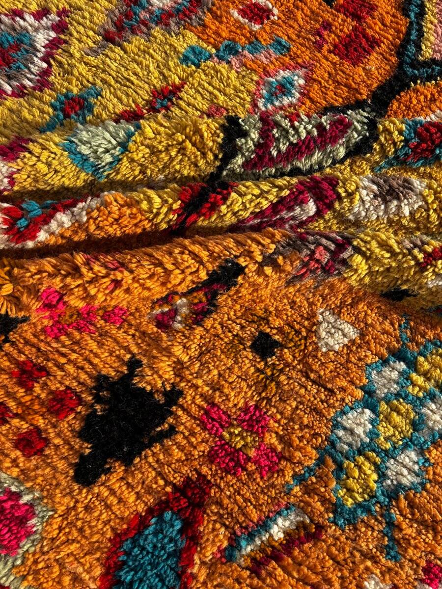 Moroccan Berber Boujad rug in wool.