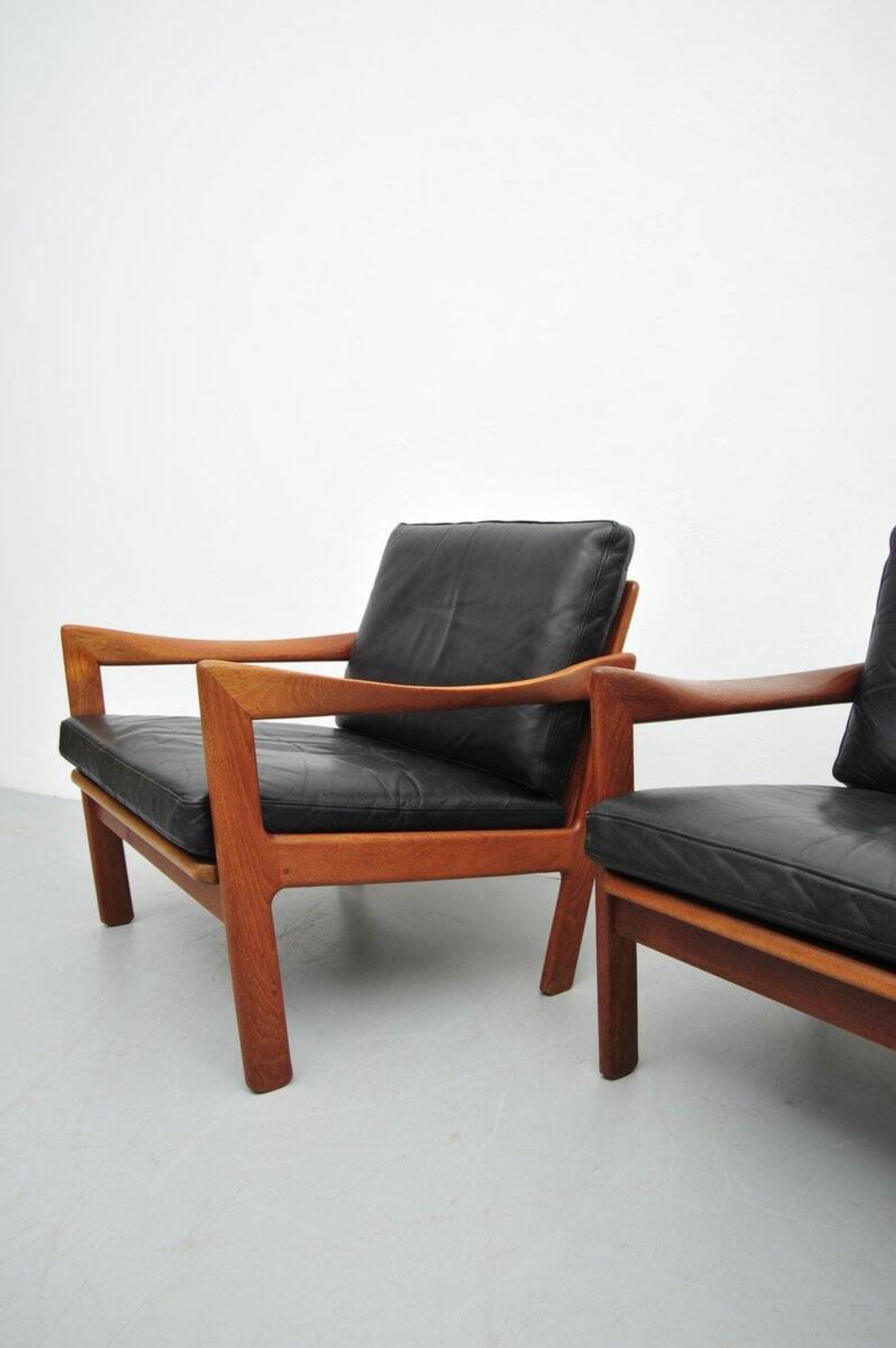 Fauteuils par Illum Wikkelsø pour Niels Eilersen, années 1950, ensemble de 2