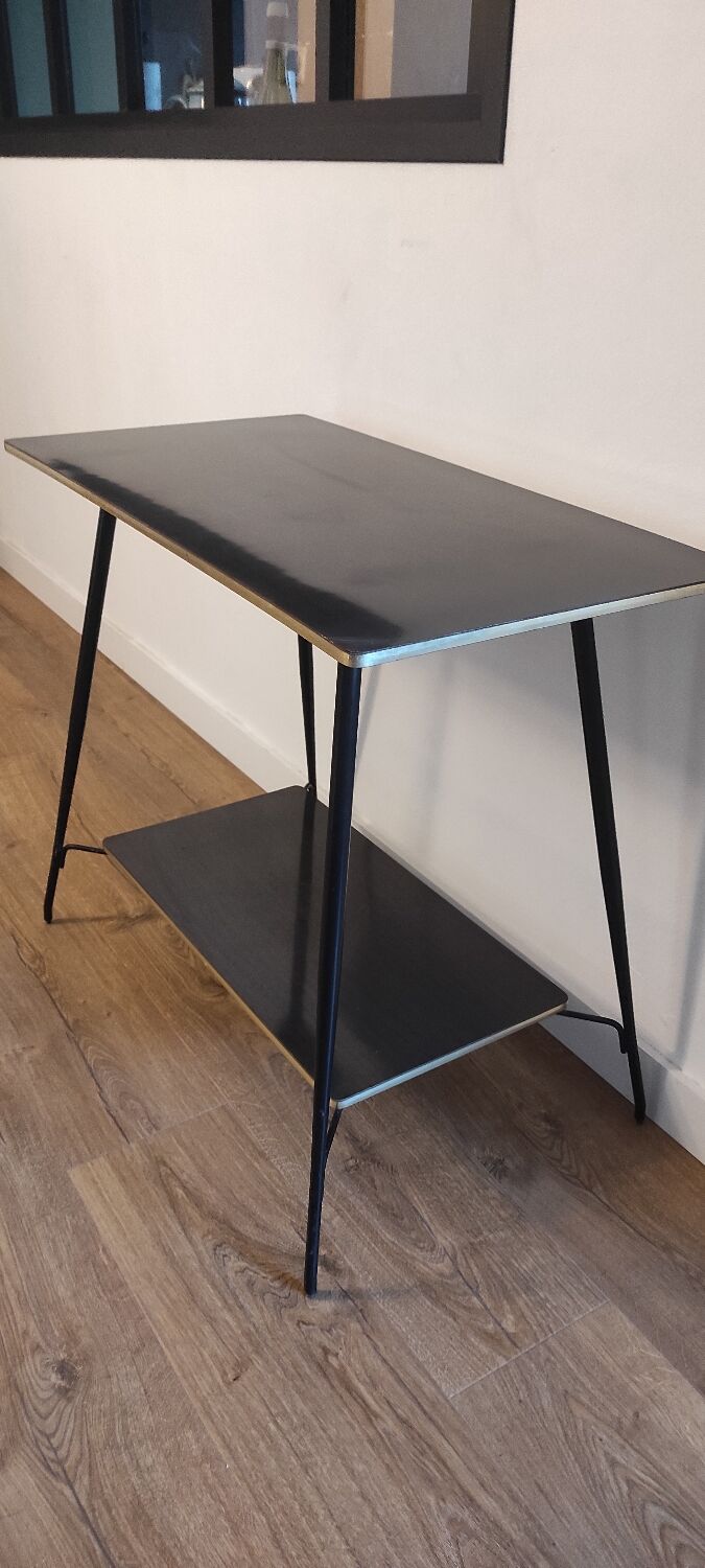 Vintage formica service