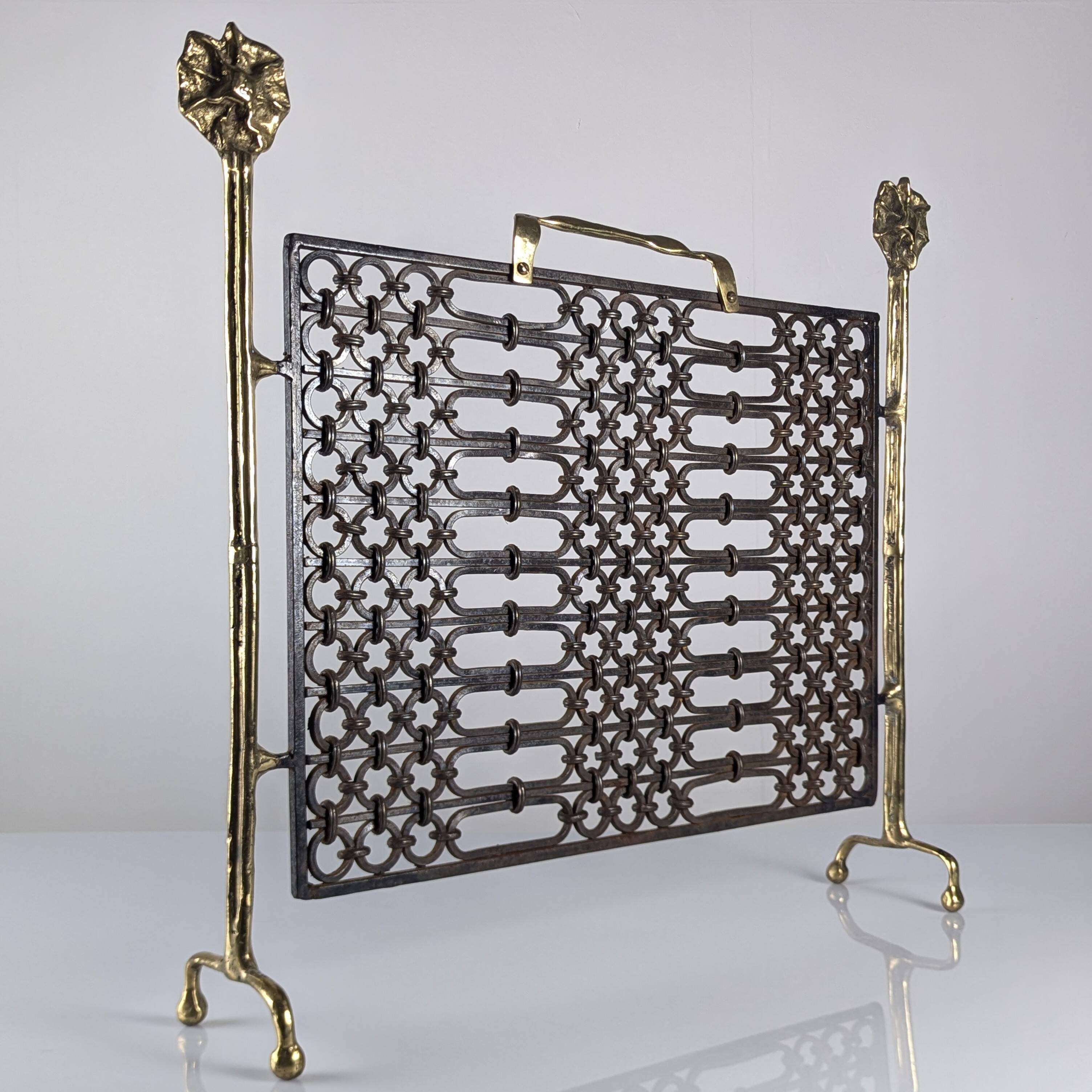 Écran de cheminée en bronze et fer forgé par David Marshall, années 1970.