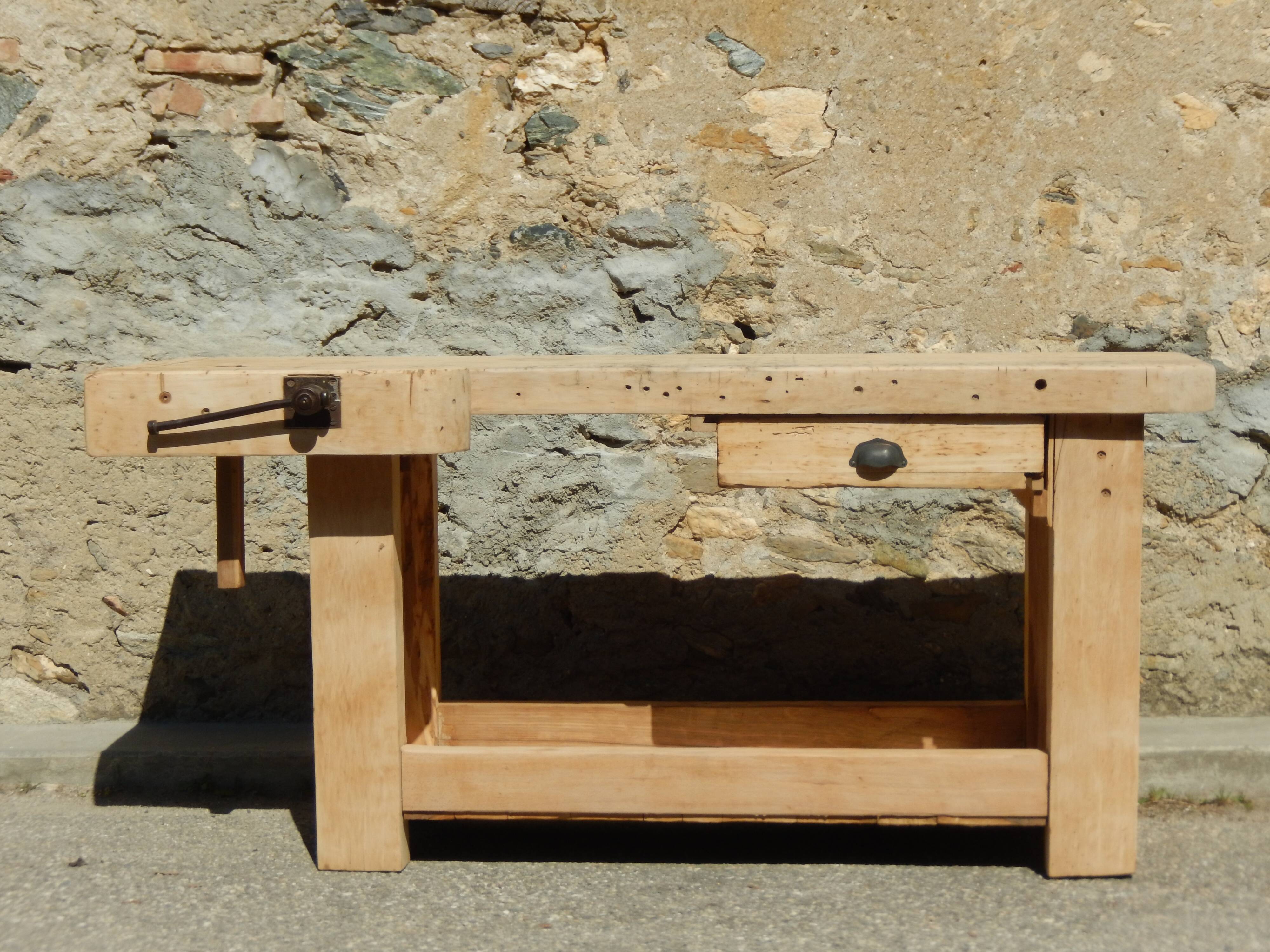 Superb old beech wood carpenter's workbench - Trade furniture - Console