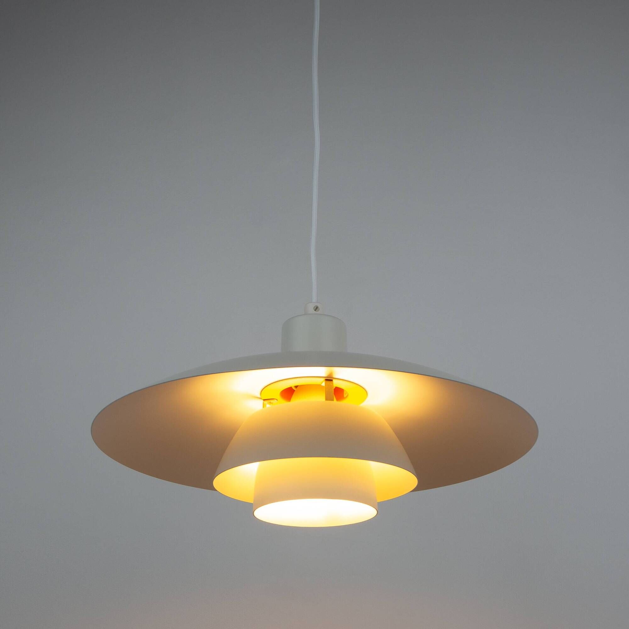 Pair of 2 Danish vintage PH 4/3 pendant lamps by Poul Henningsen, 1966