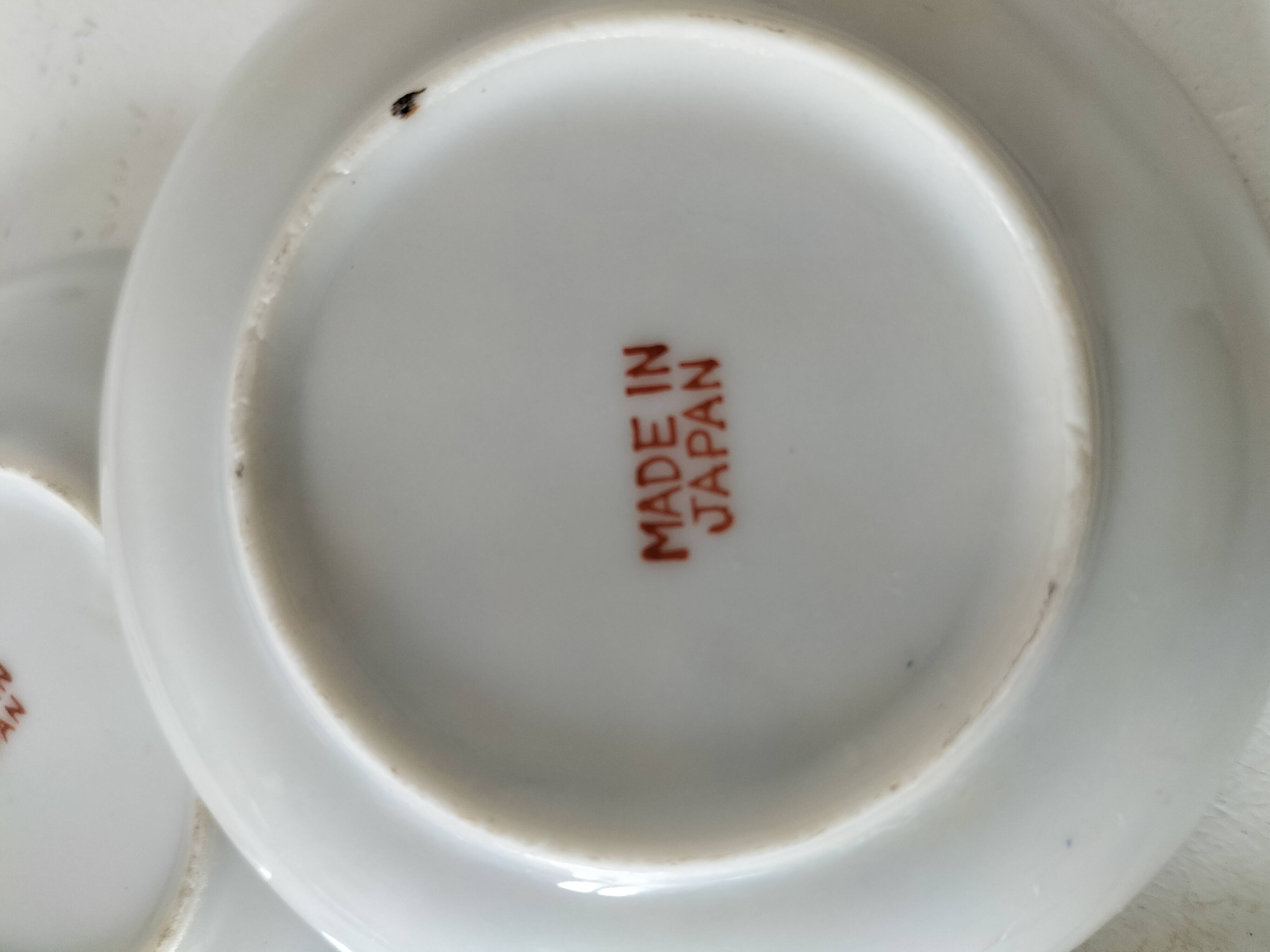 Set of 4 vintage Japanese mini bowls