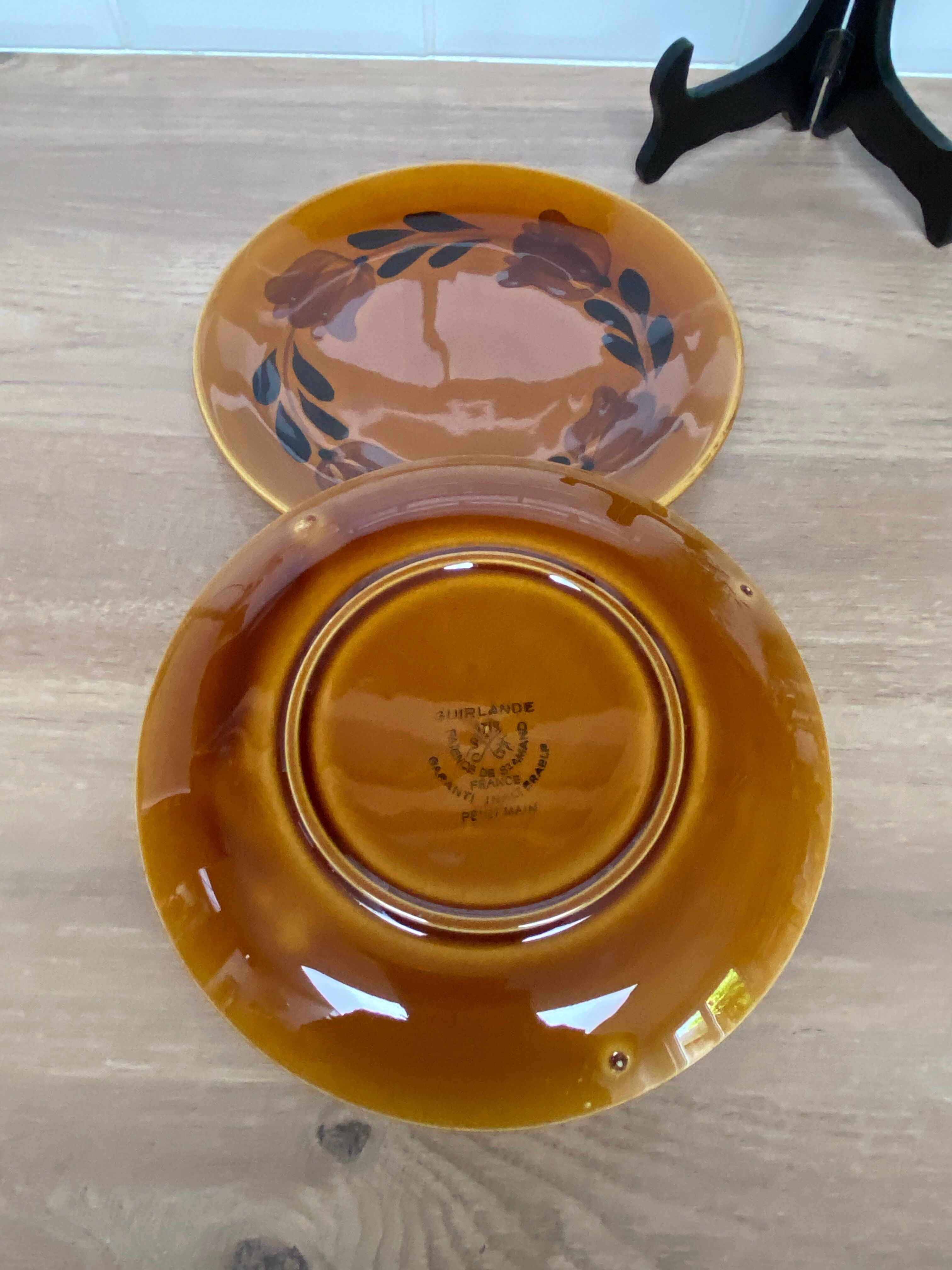 Set of 2 plates in earthenware of St Amand