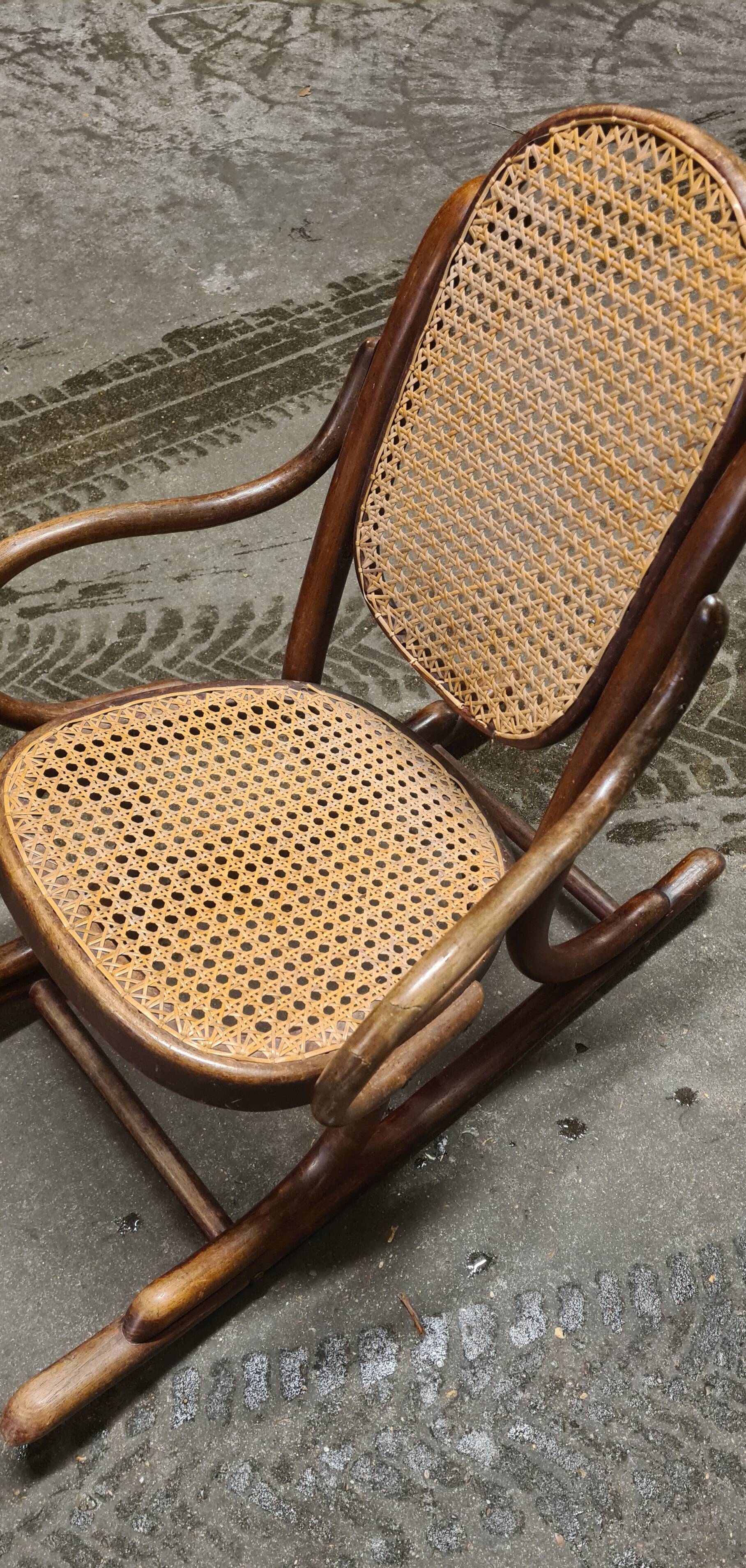 Thonet children's rocking chair