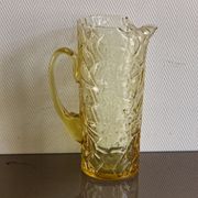 Pichet en verre froissé