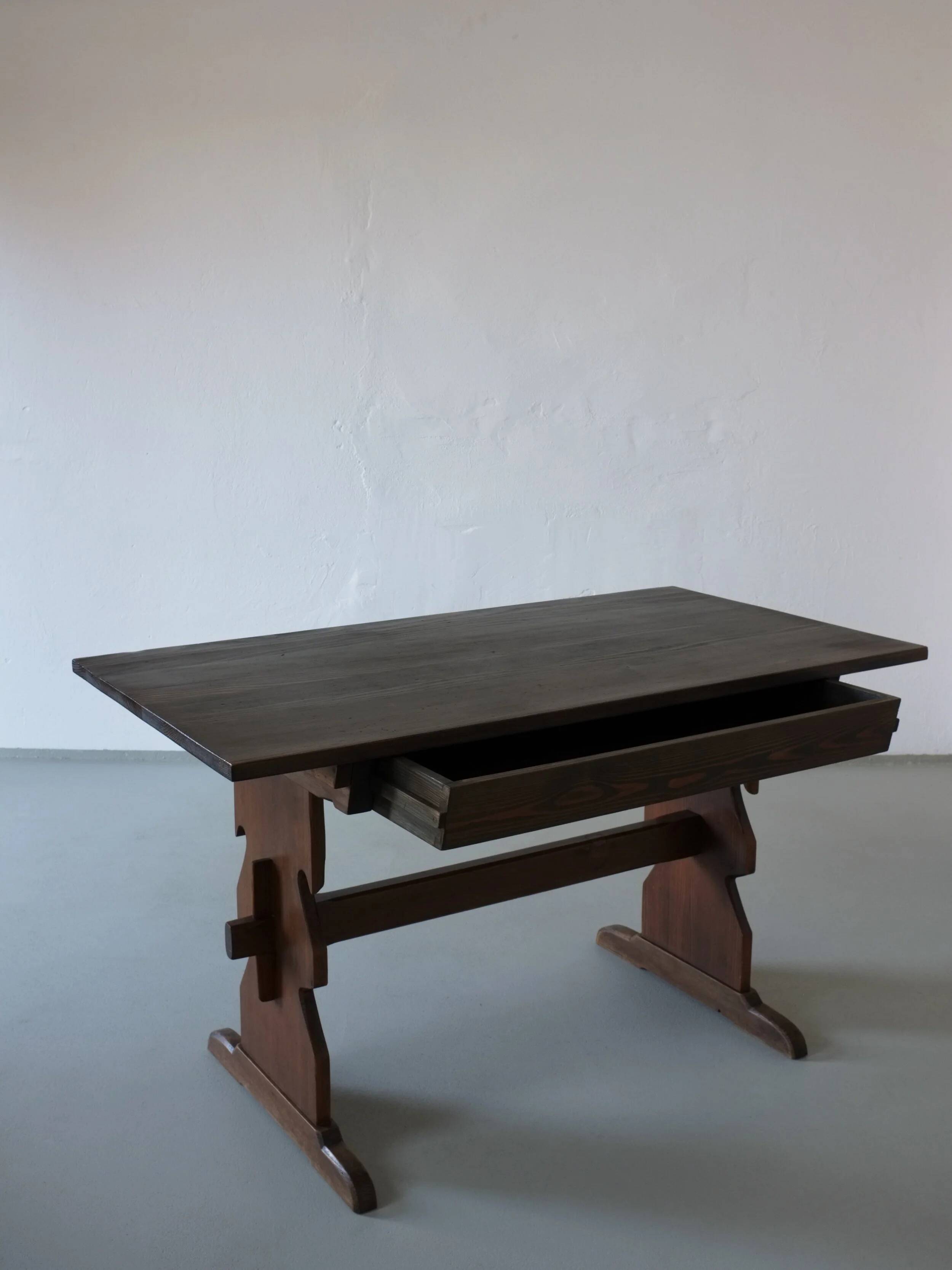 Alpine carved pine dining table set | 1950s