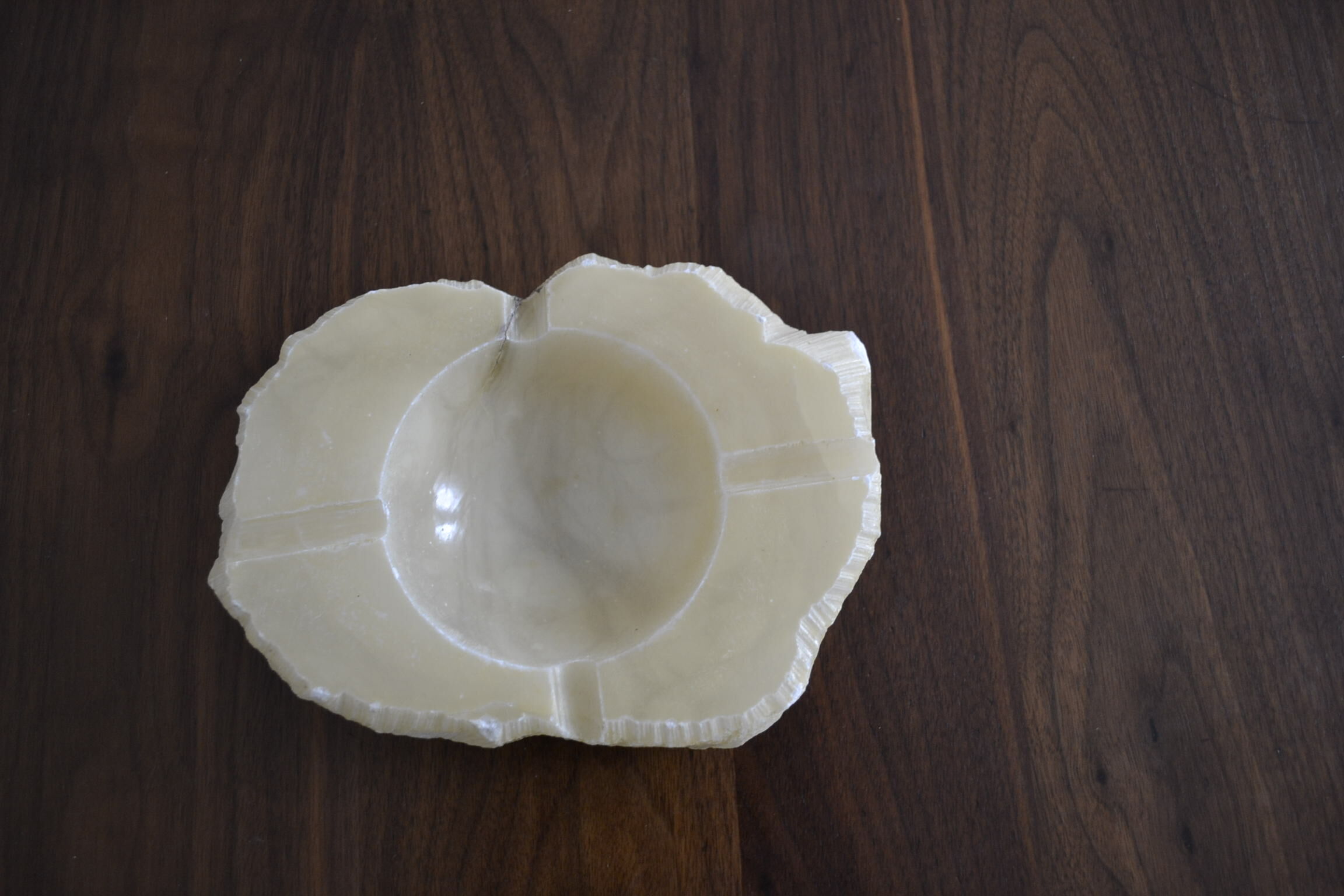 Ashtray an alabaster white