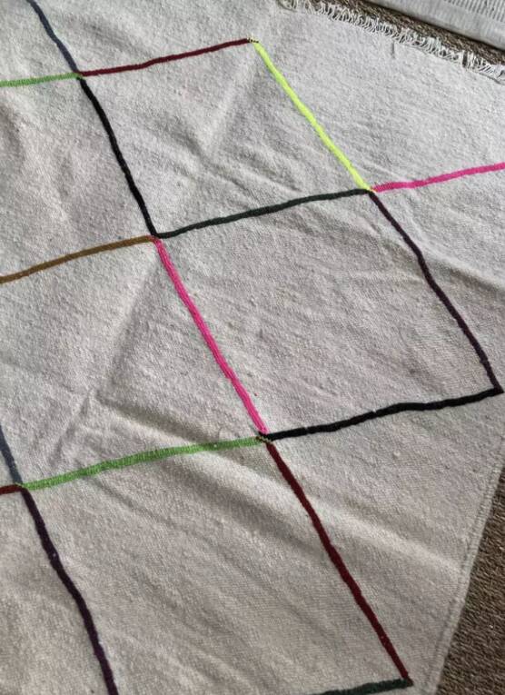 Moroccan diamond wool rug 140x100