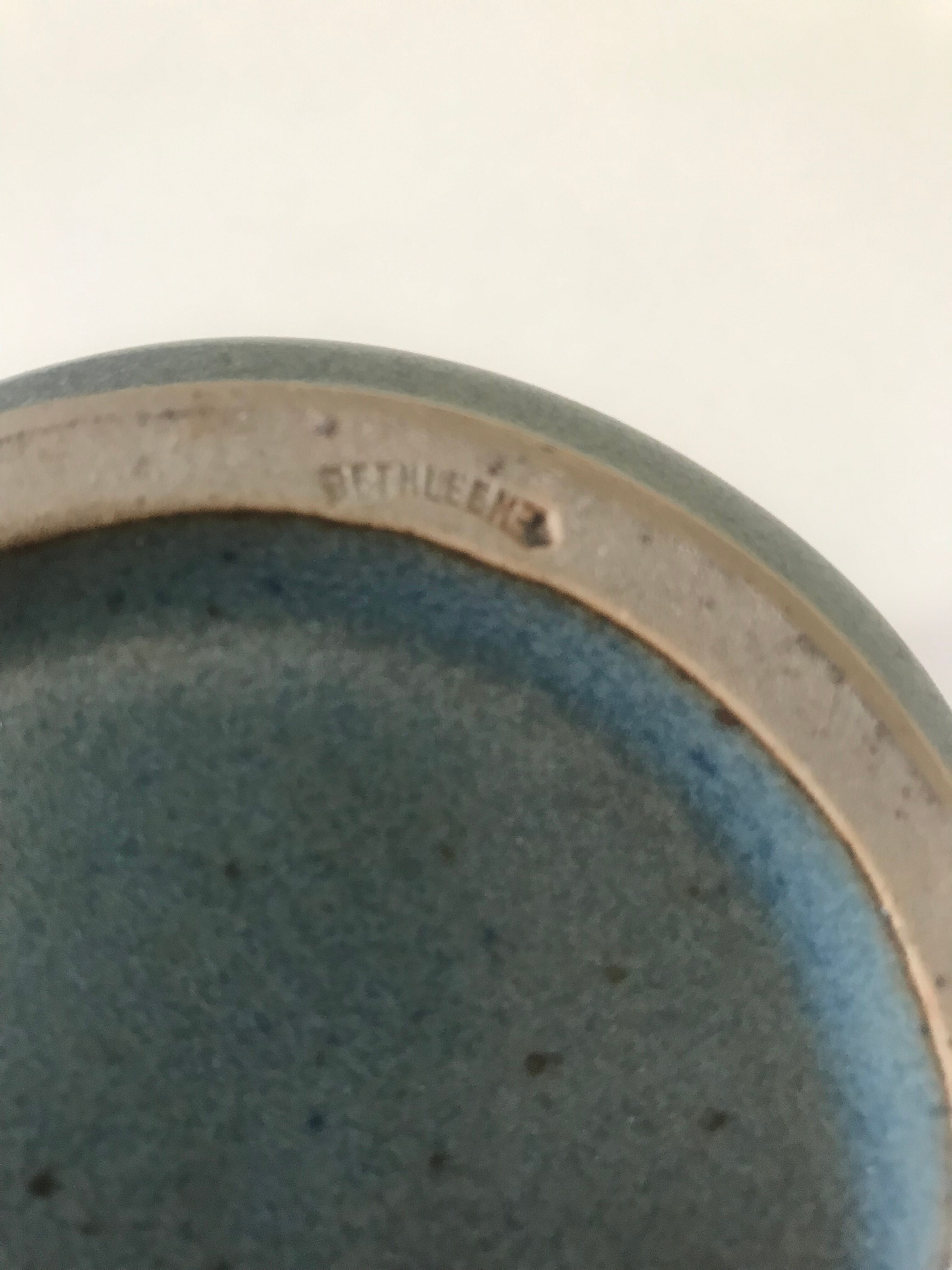 Vase sandstone pyrity bethleem 60s