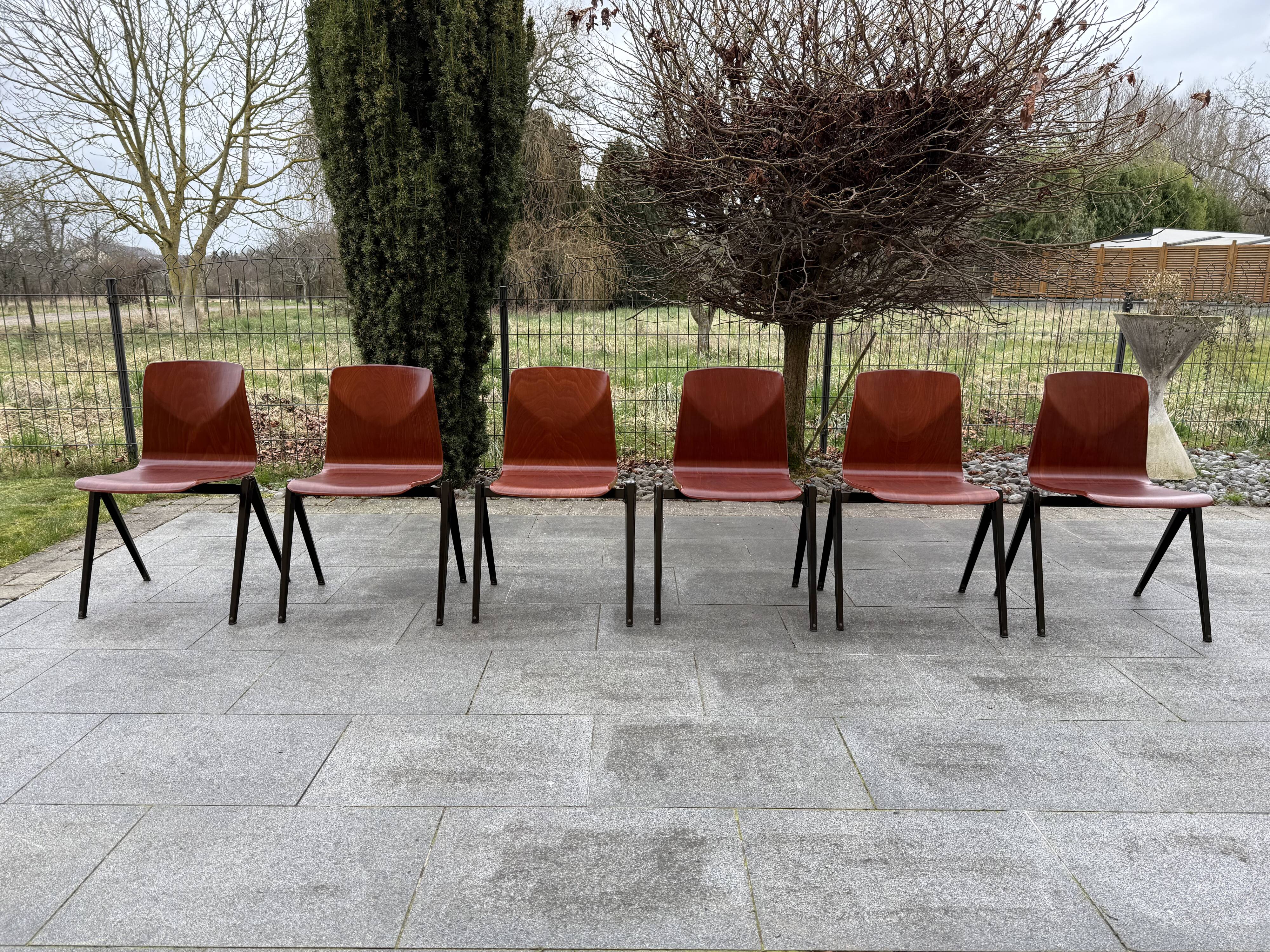 Set of 6 Galvanitas Thur chairs - Op -Seat model S22, 1960s