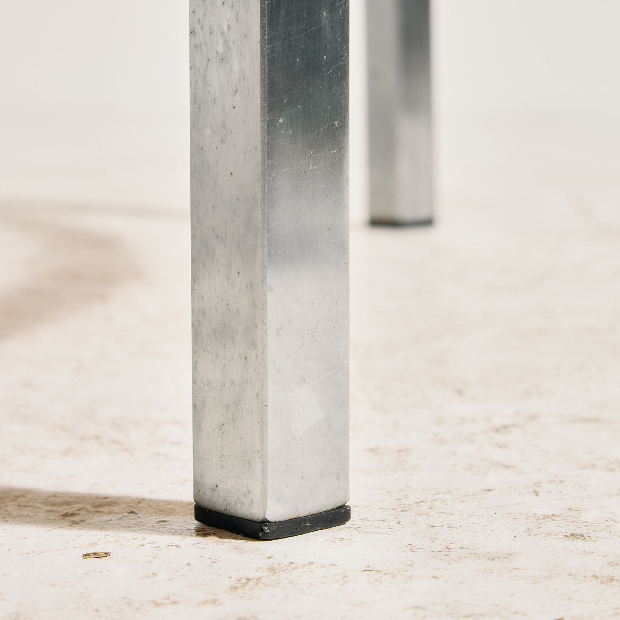 Table basse en acier avec plateau en pierre par Edel Hegedal pour L. Hjorth