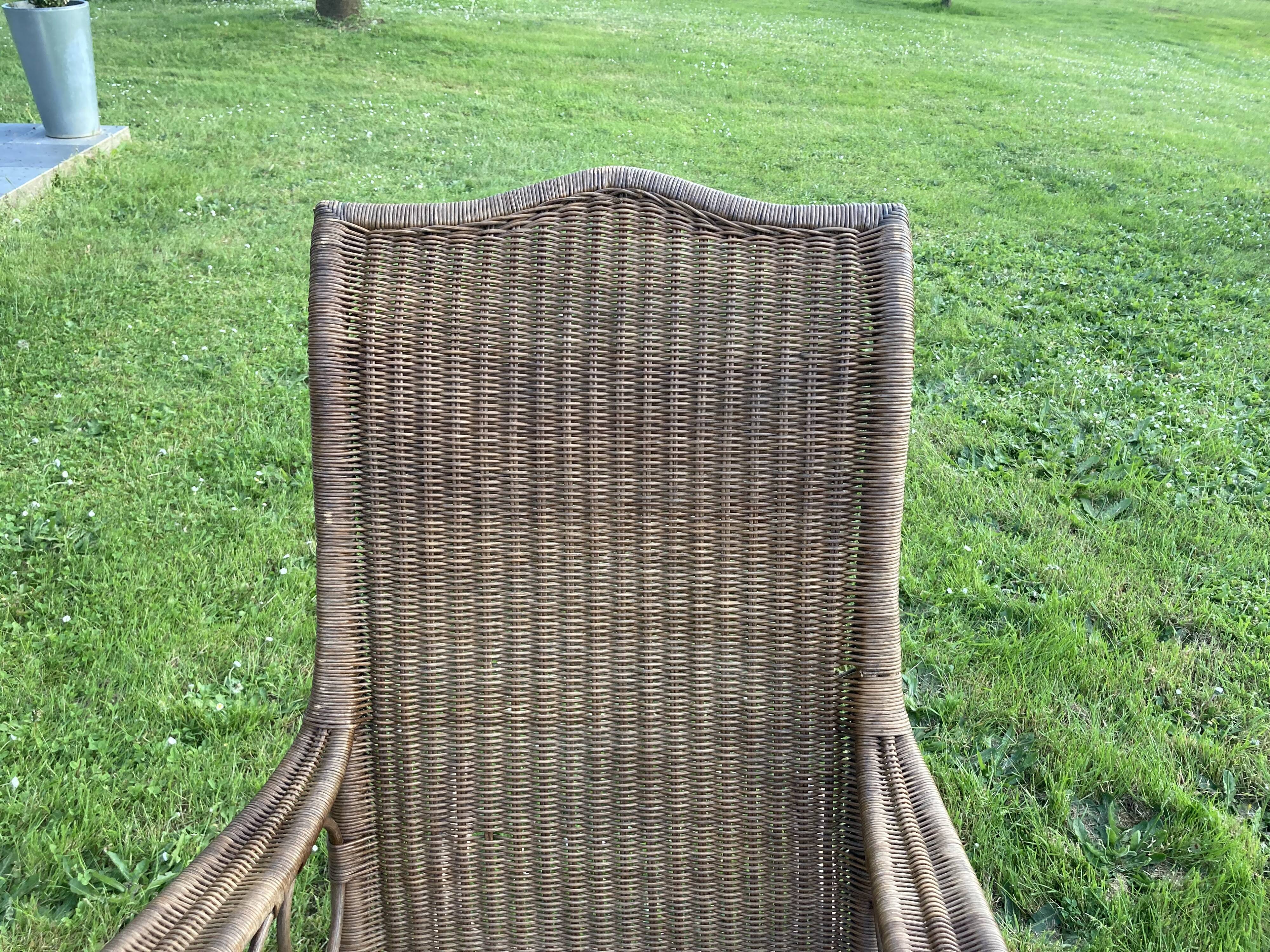 Former rattan rocking-chair chair