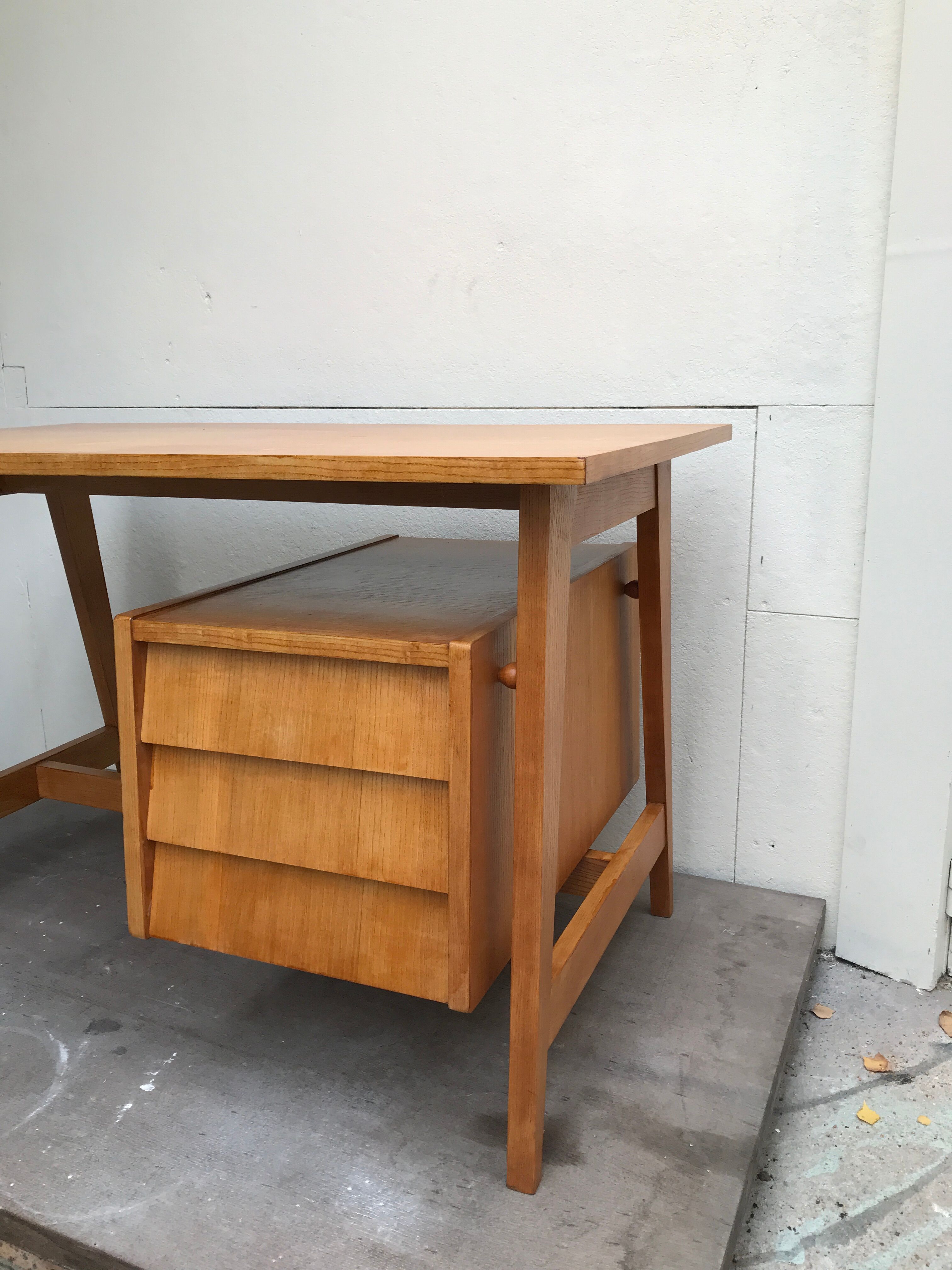 Desk feet vintage compass