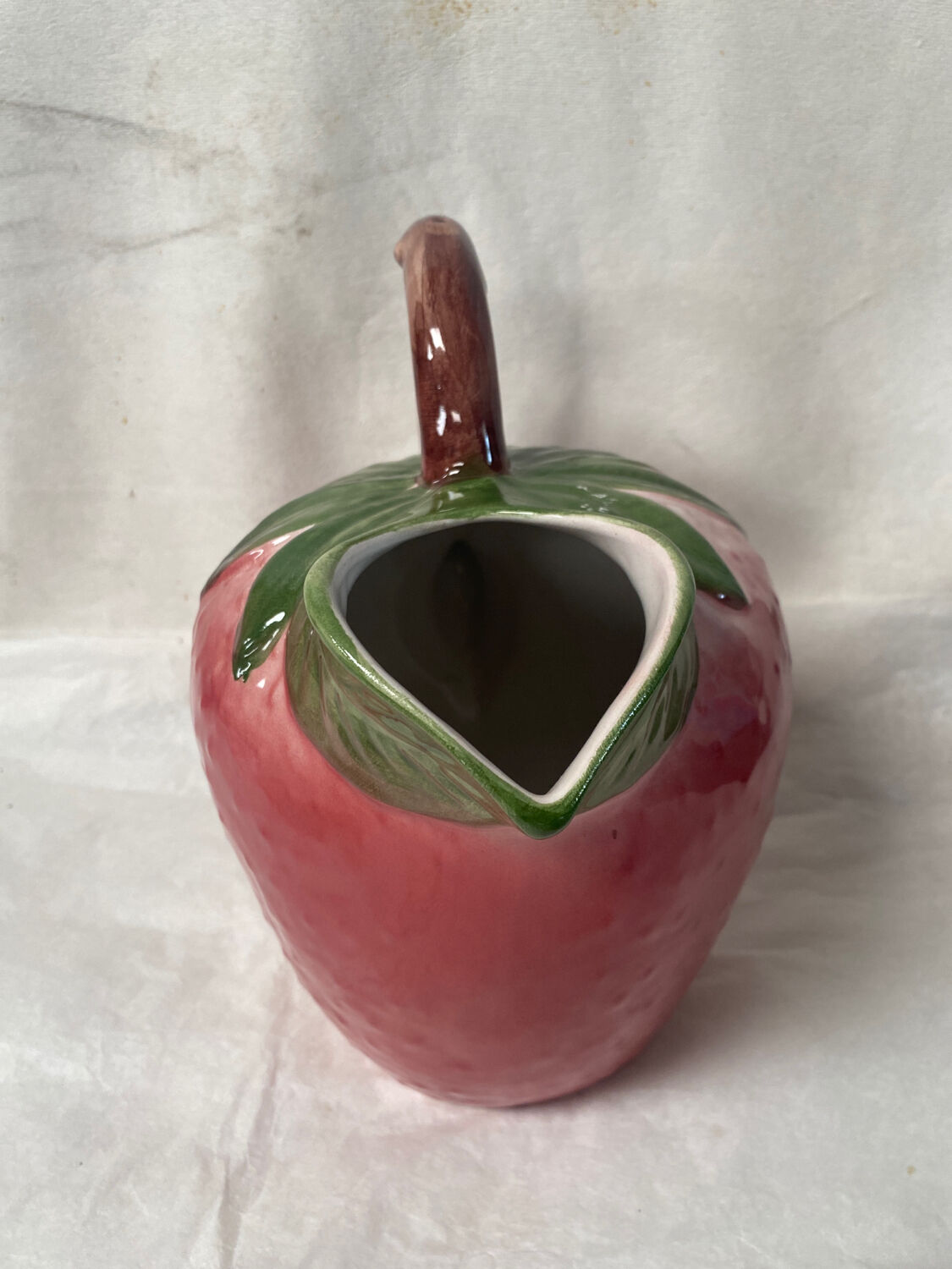 Strawberry slip pitcher