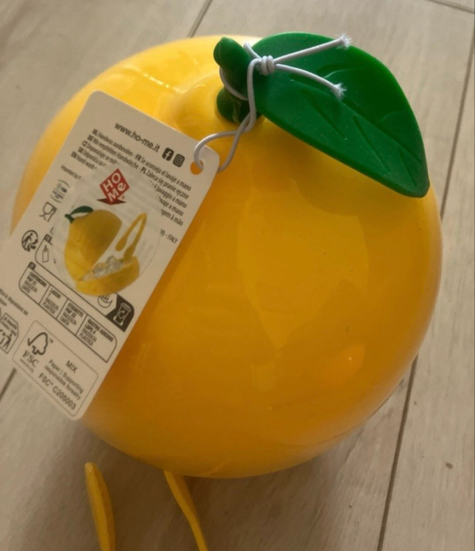 Lemon ice bucket