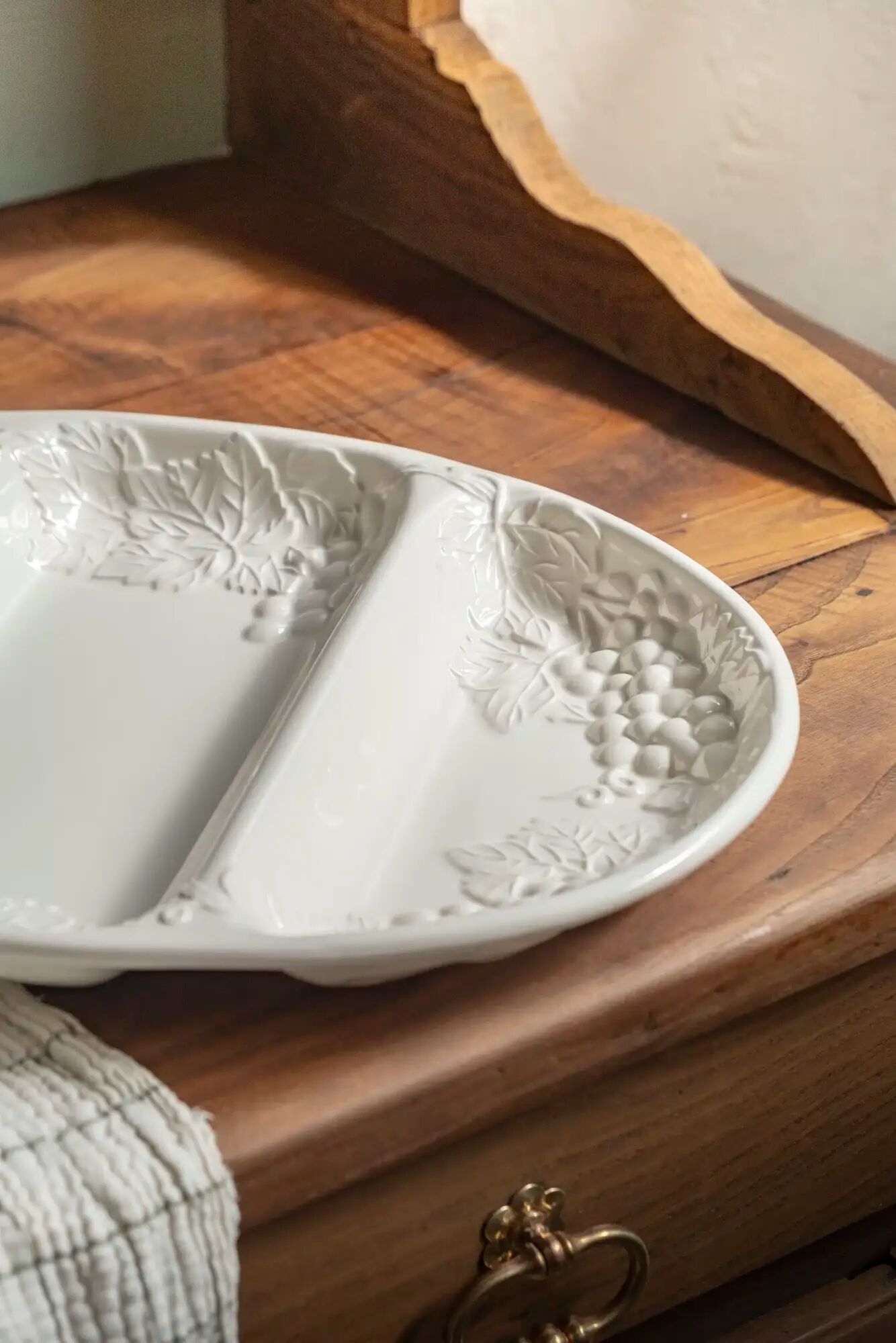 Large oval dish "Léontine"