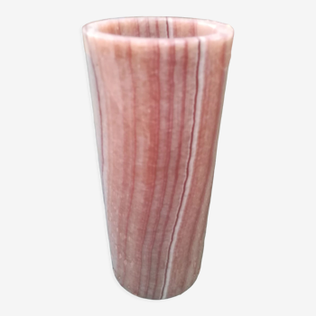 Vase en onyx rose