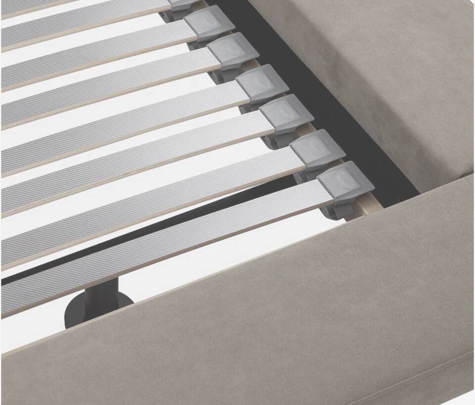 Roset Line Peter Maly Bed