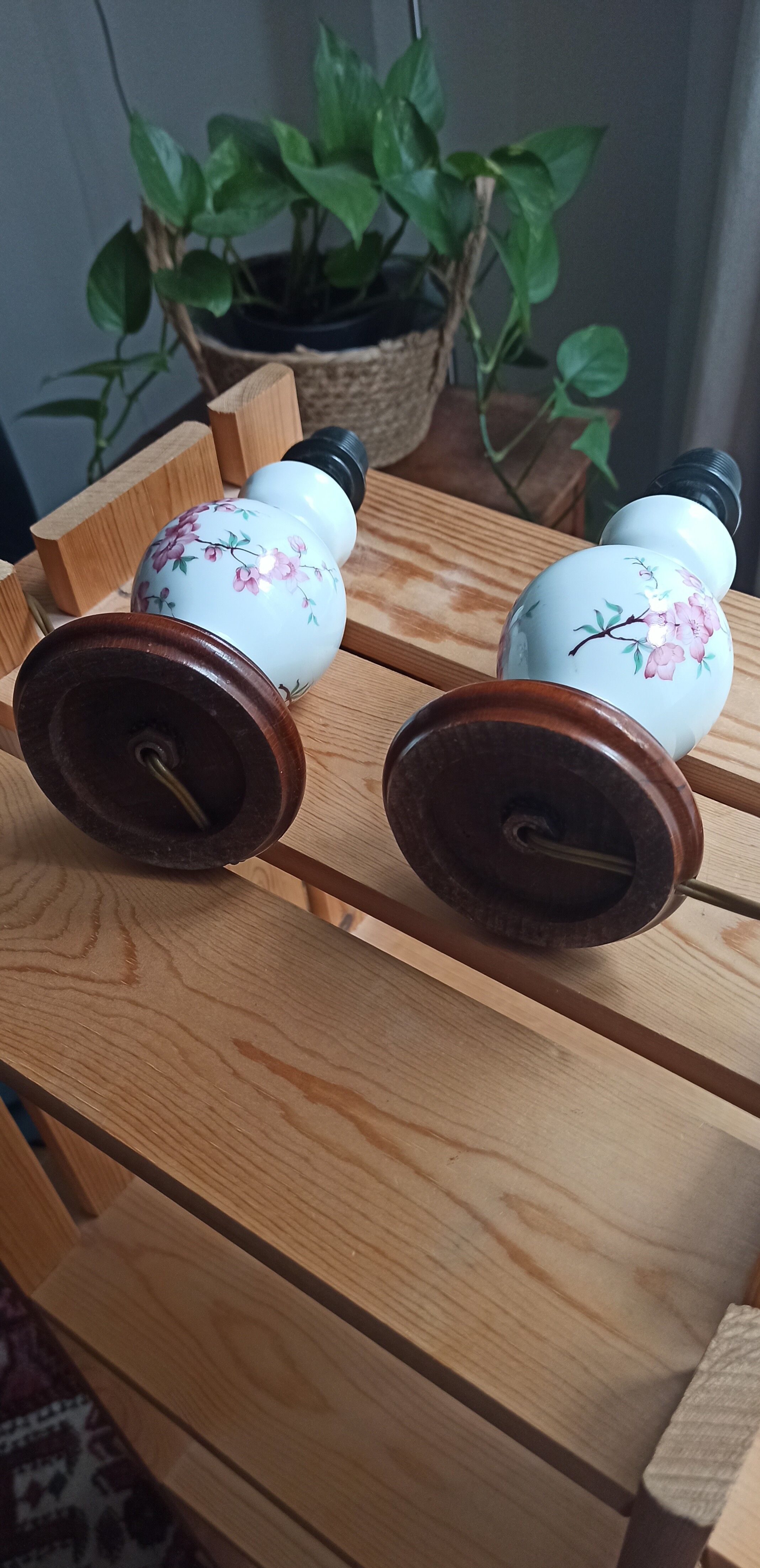 Pair of floral pattern bedside lamps