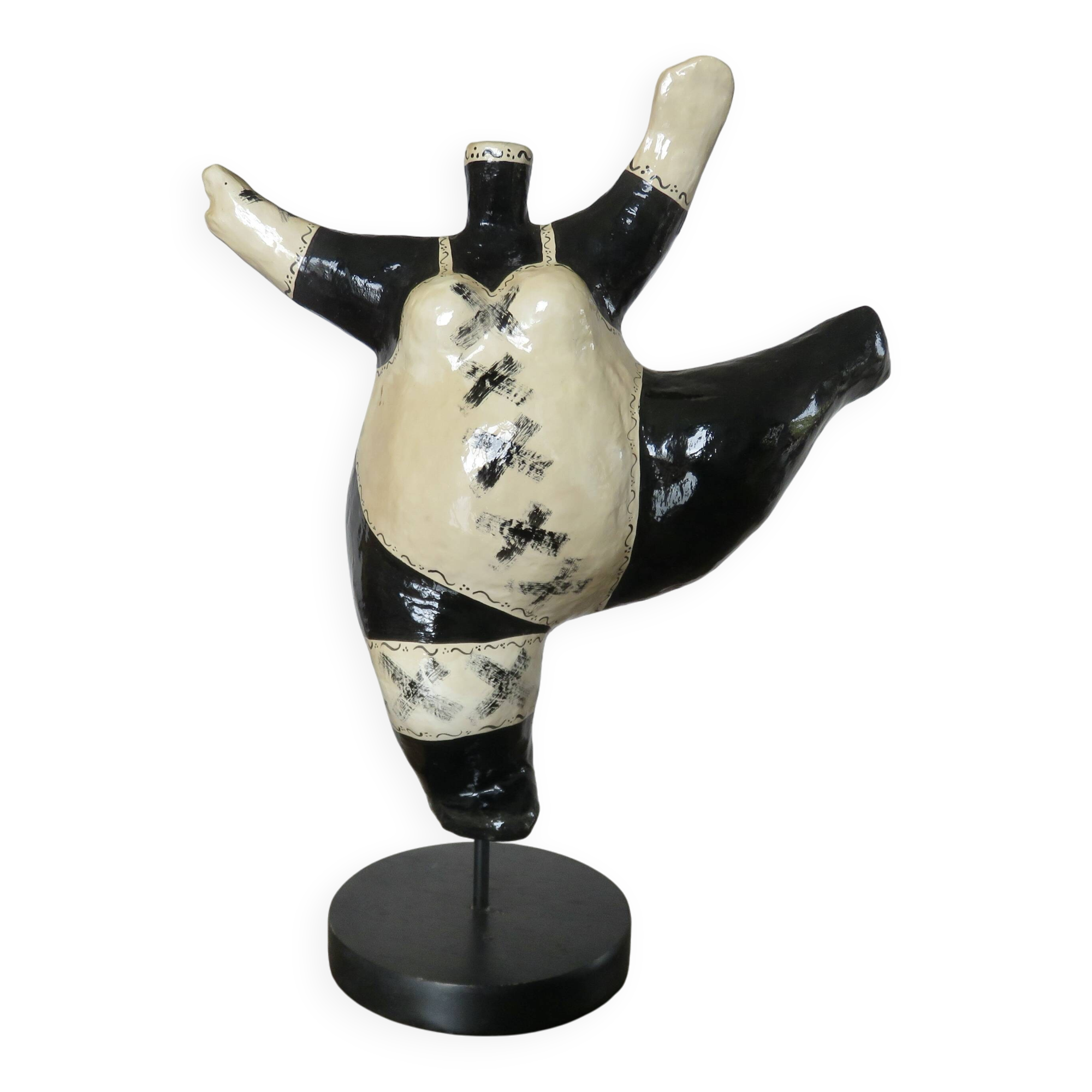 Sculpture "DEESSE" in the style of Niki de Saint Phalle, papier-mâché 1990