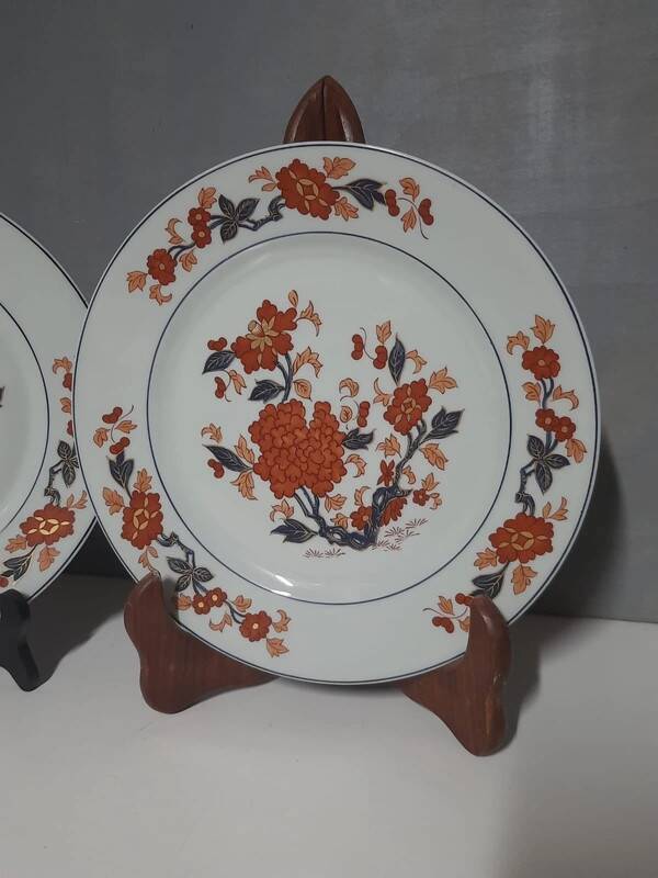Set of 2 plates - Paris porcelain - Limoges - Yu Nam decoration