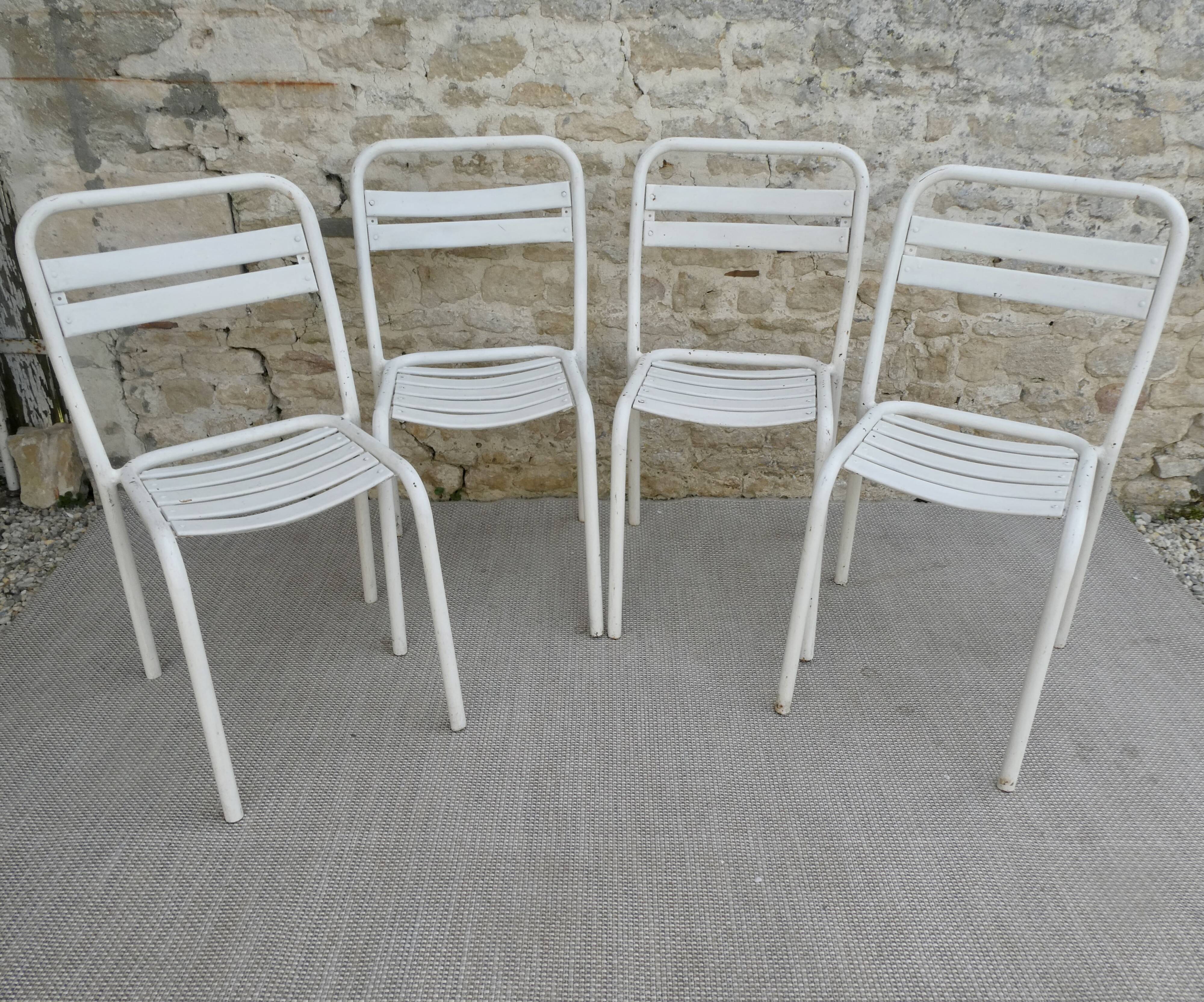 Set of 4 Metal Bistro Chairs Tolix T2