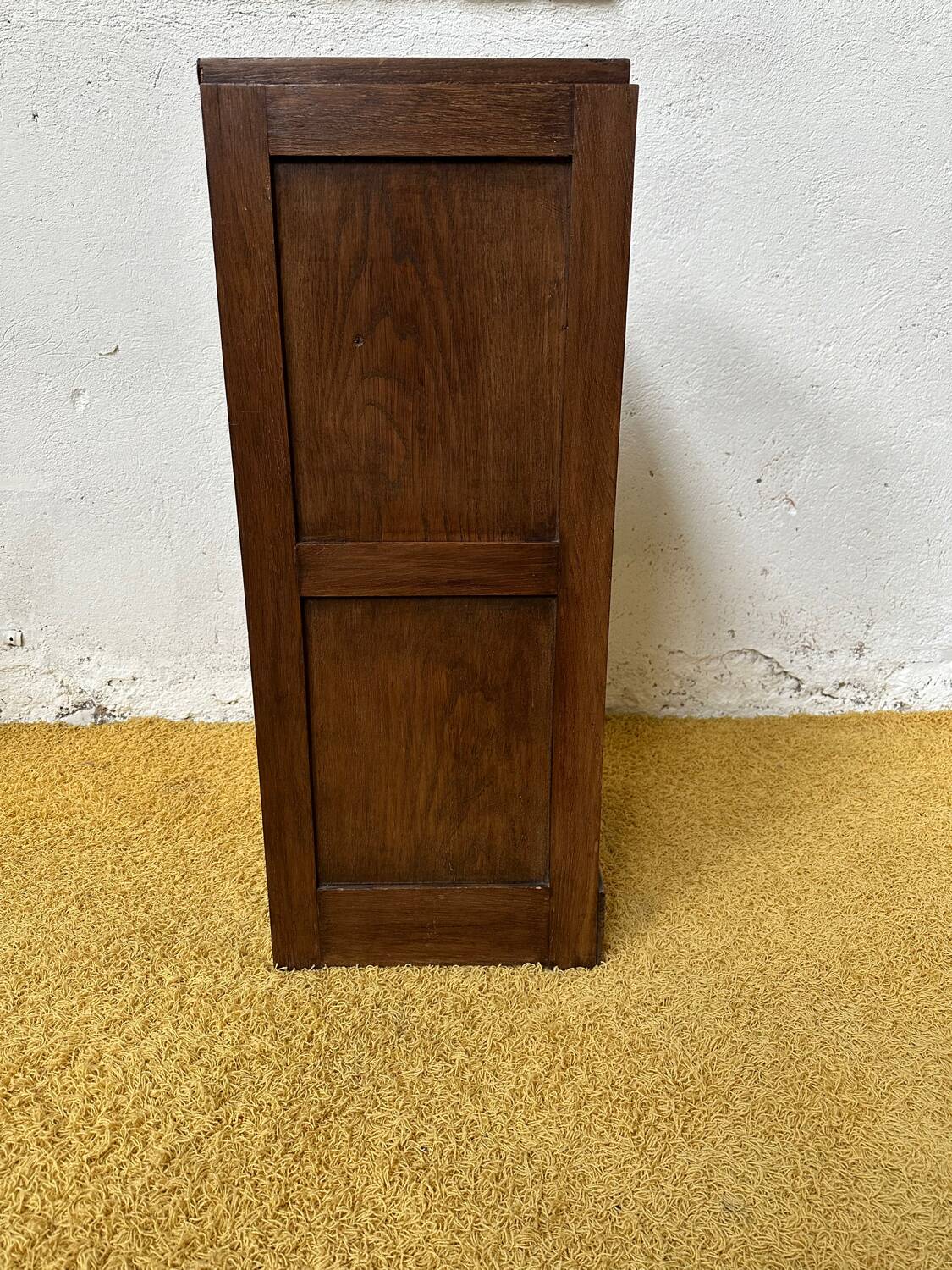 Roll-top filing cabinet